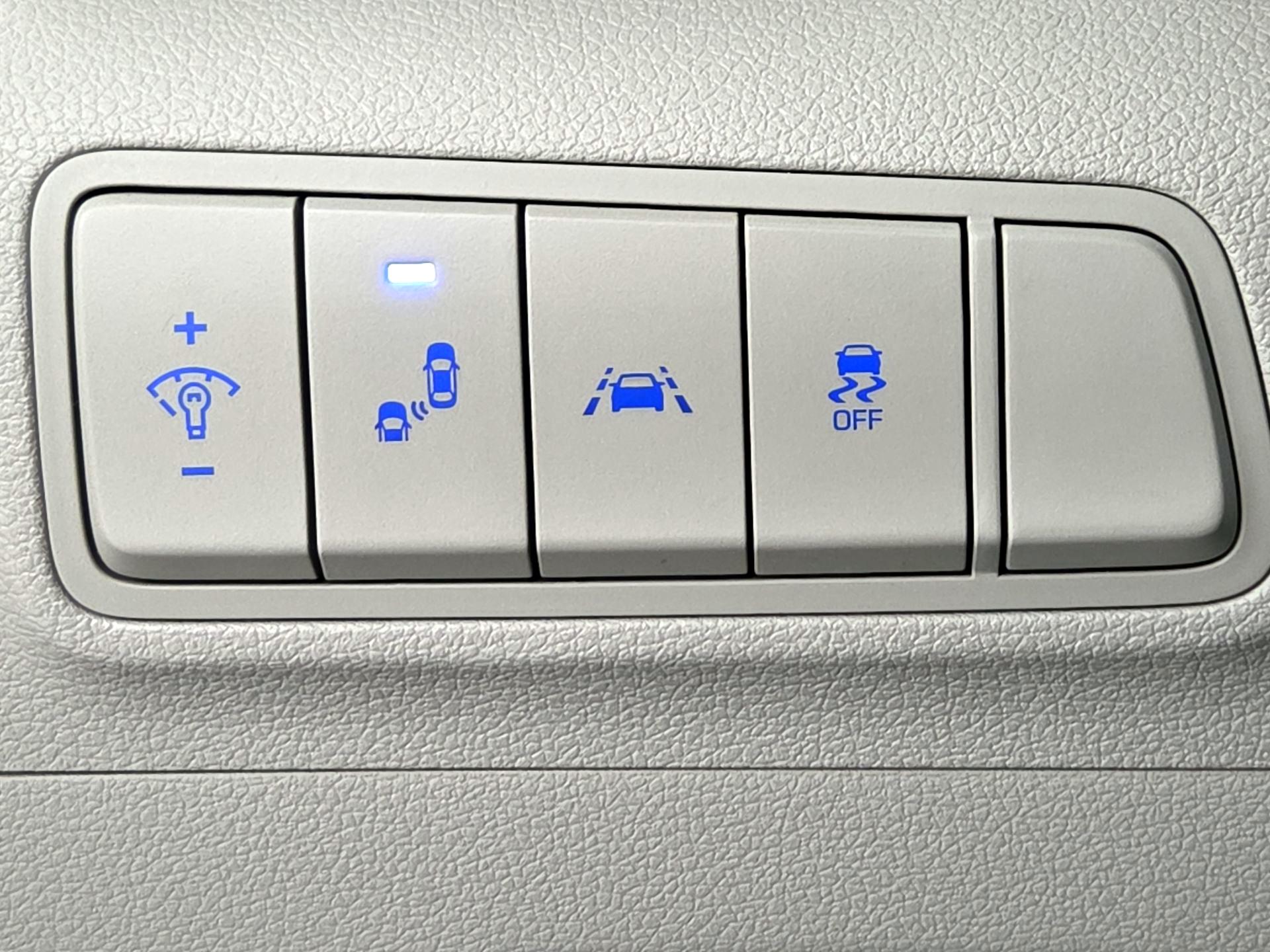 Thumbnail: 2020 Hyundai Tucson - 13