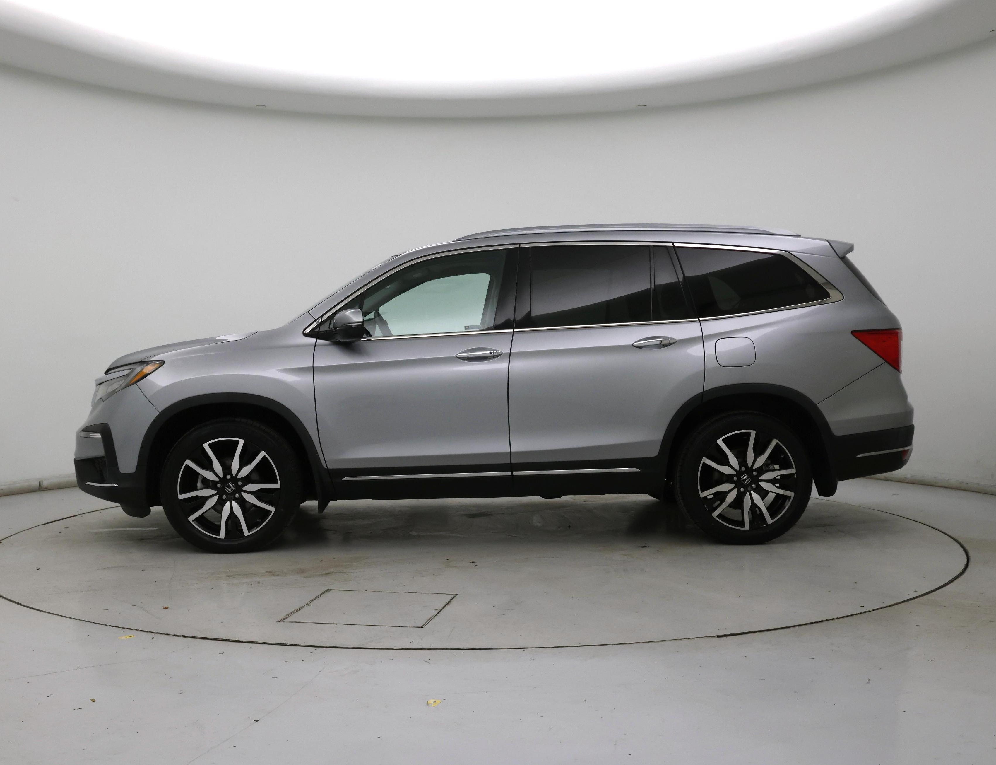 Thumbnail: 2021 Honda Pilot - 3