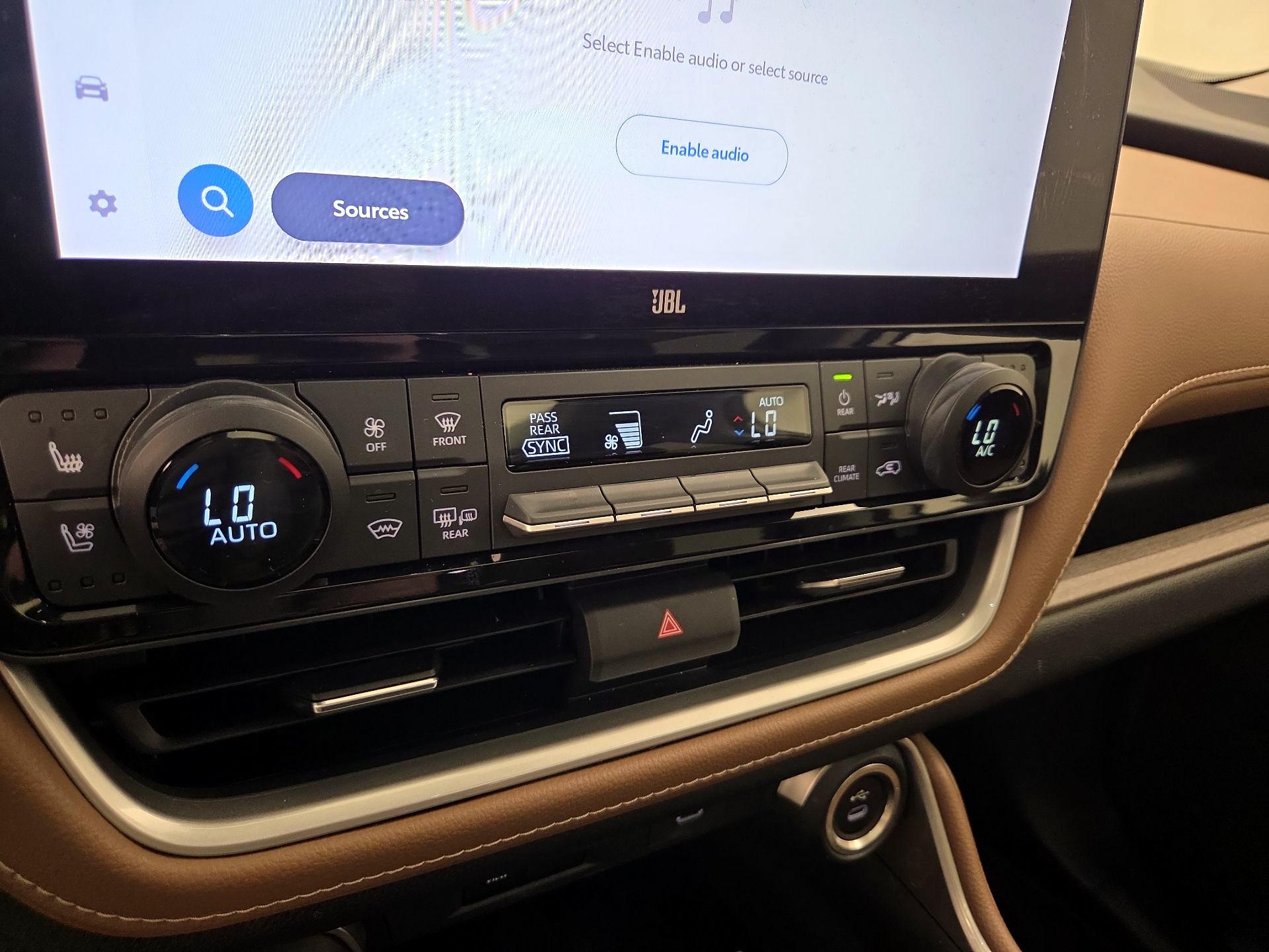 Thumbnail: 2024 Toyota Grand Highlander - 16