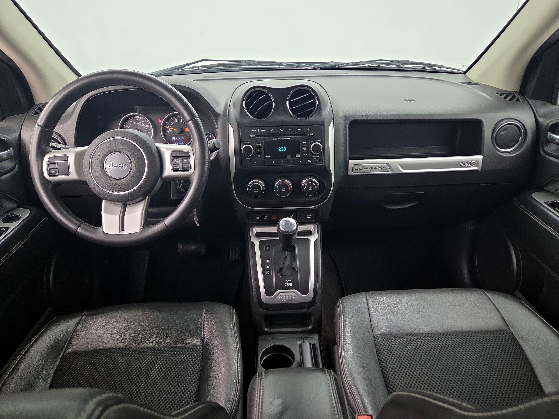 Thumbnail: 2015 Jeep Compass - 9