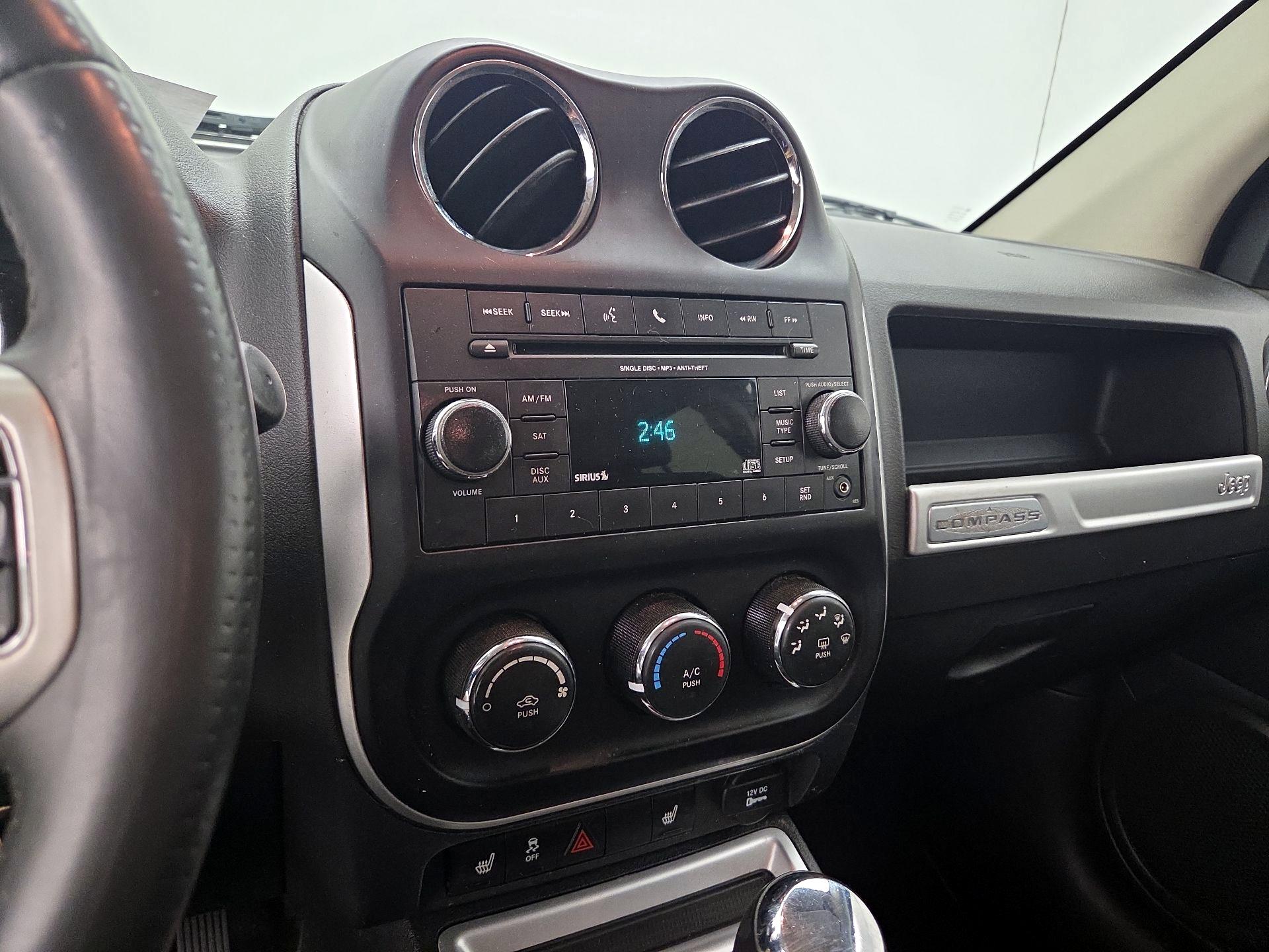 Thumbnail: 2015 Jeep Compass - 13