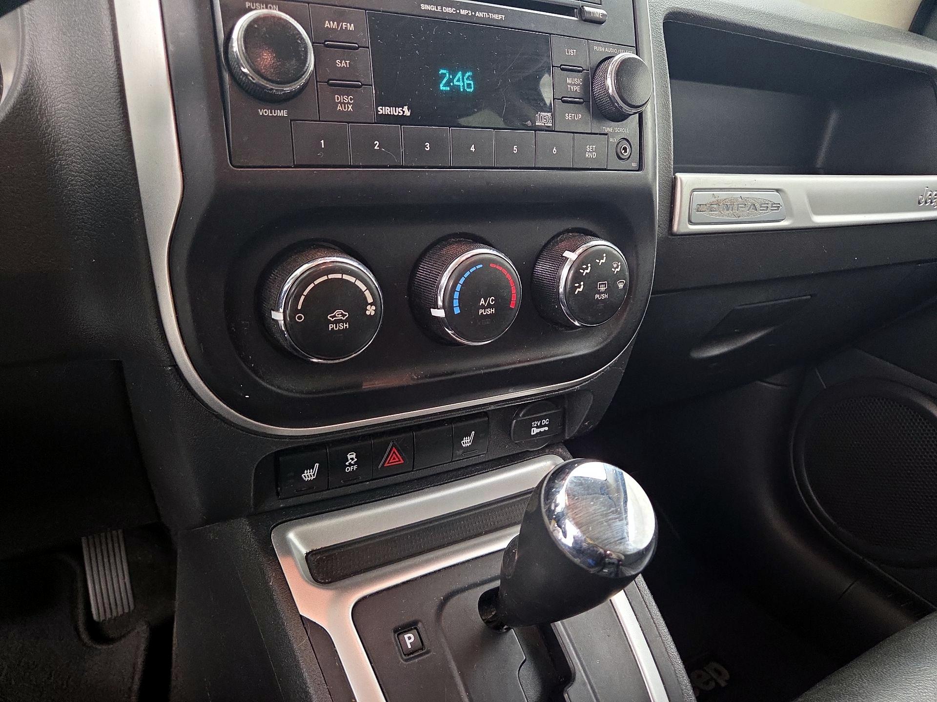 Thumbnail: 2015 Jeep Compass - 14