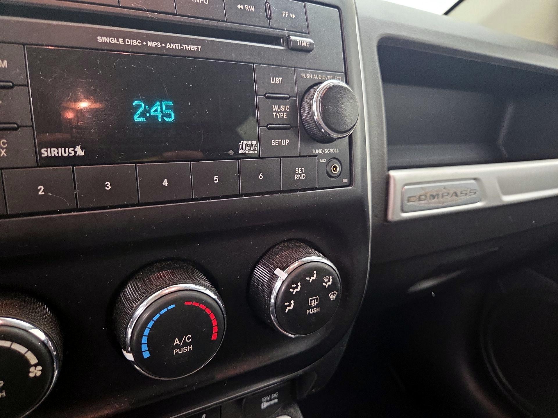 Thumbnail: 2015 Jeep Compass - 16