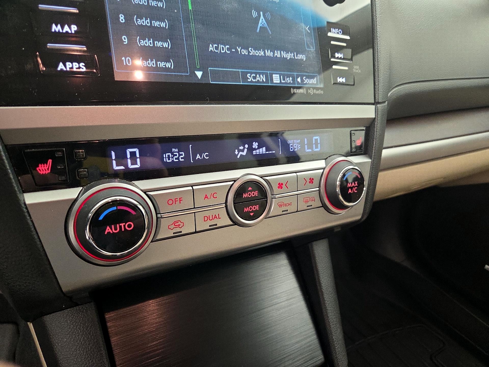 Thumbnail: 2015 Subaru Outback - 17