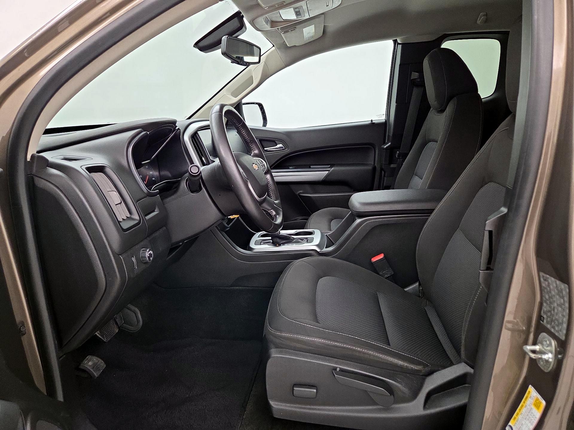 Thumbnail: 2015 Chevrolet Colorado - 11