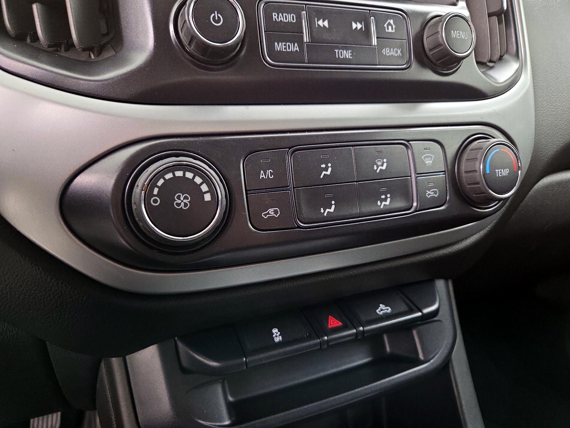 Thumbnail: 2015 Chevrolet Colorado - 16