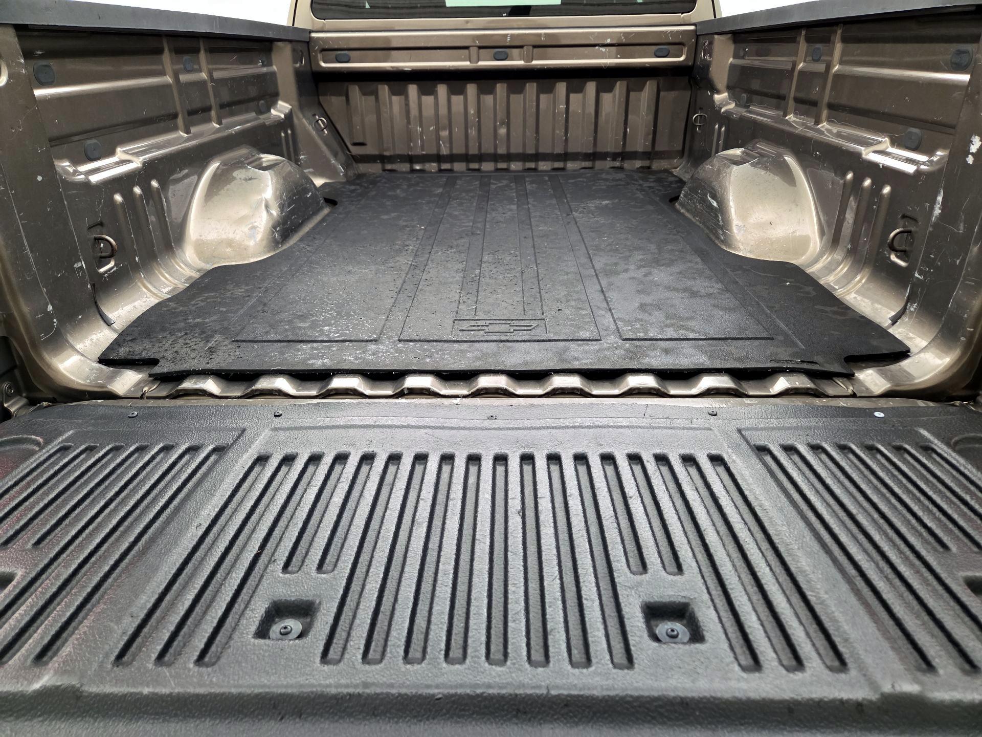 Thumbnail: 2015 Chevrolet Colorado - 20