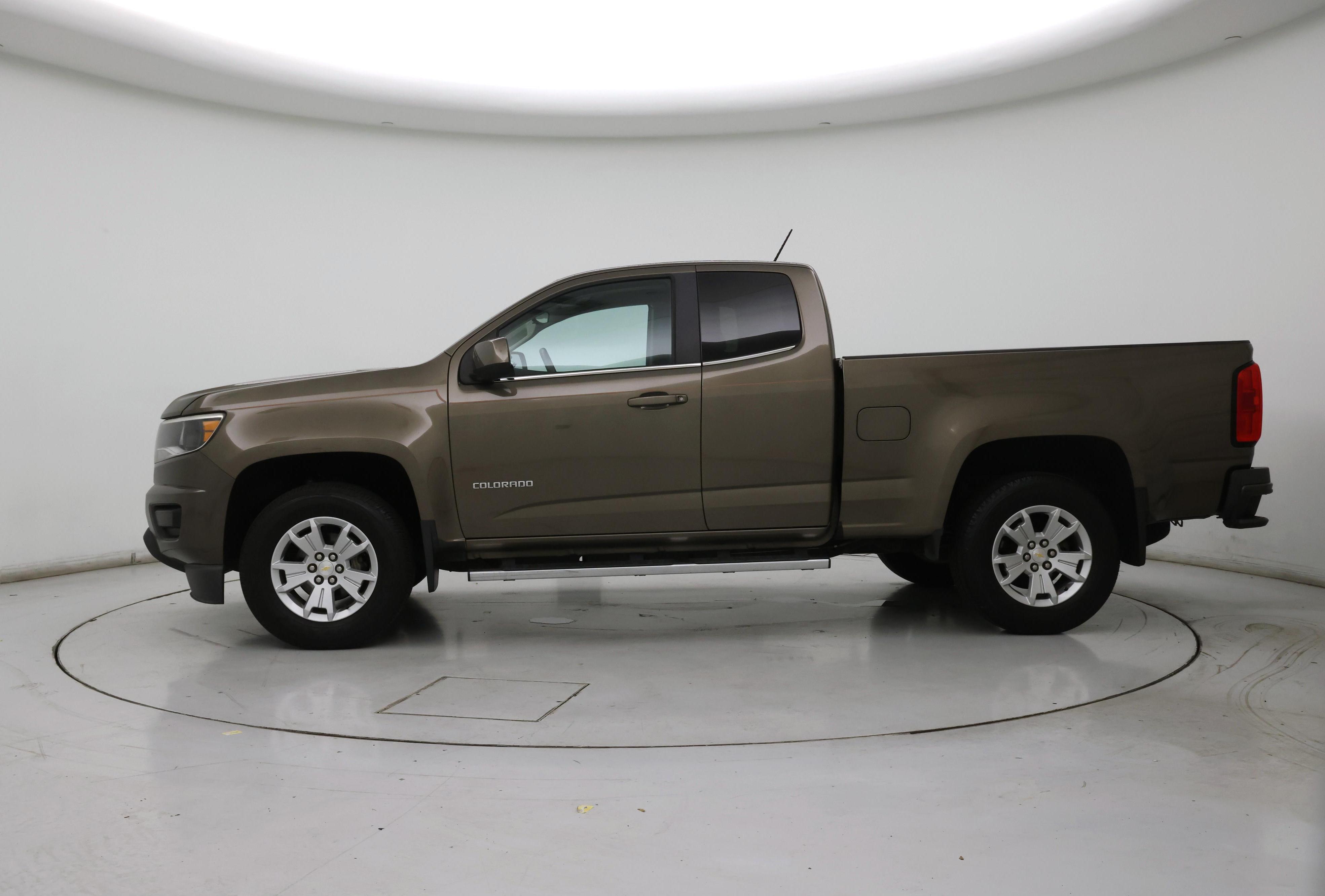 Thumbnail: 2015 Chevrolet Colorado - 3