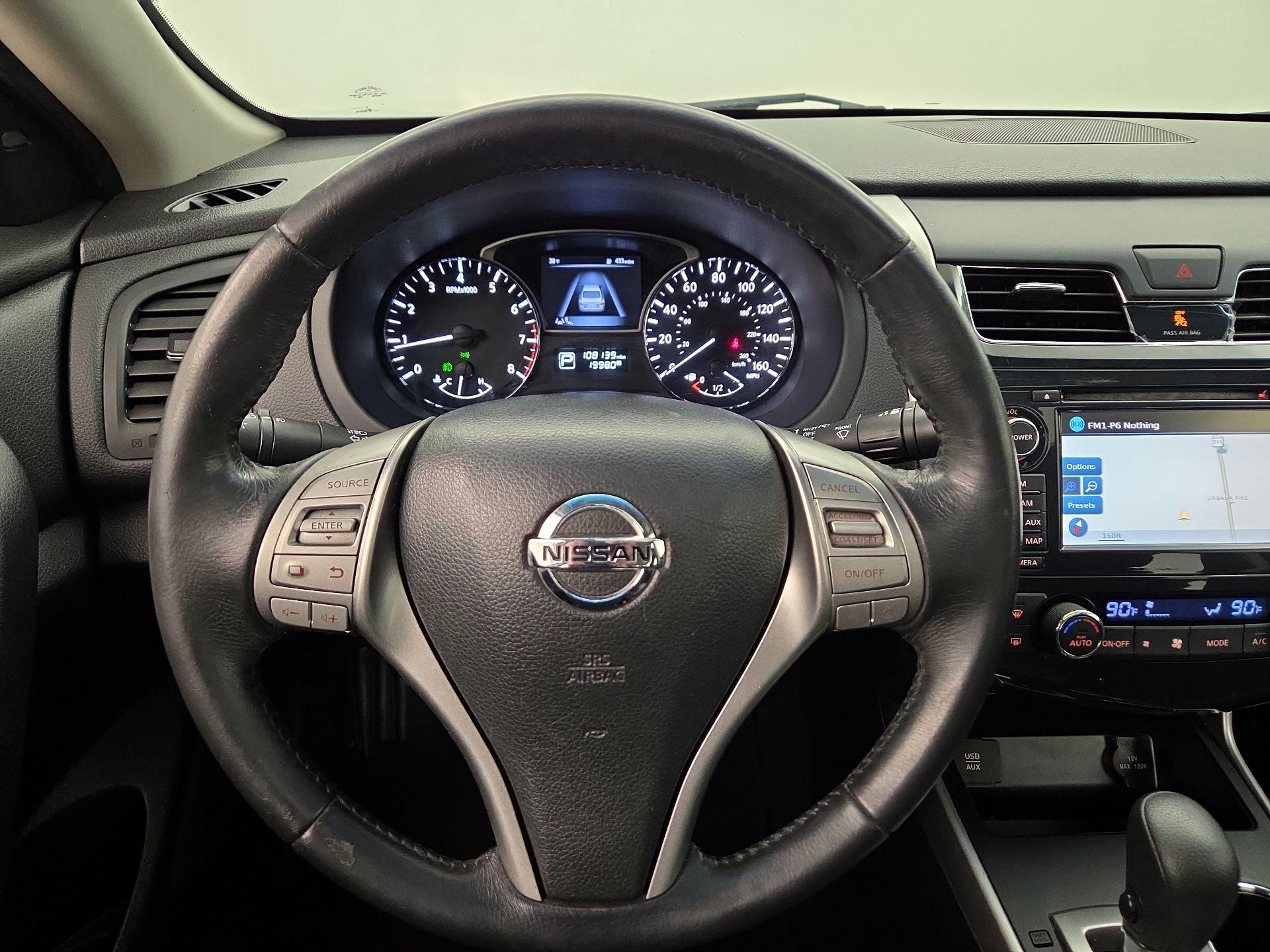 Thumbnail: 2015 Nissan Altima - 10