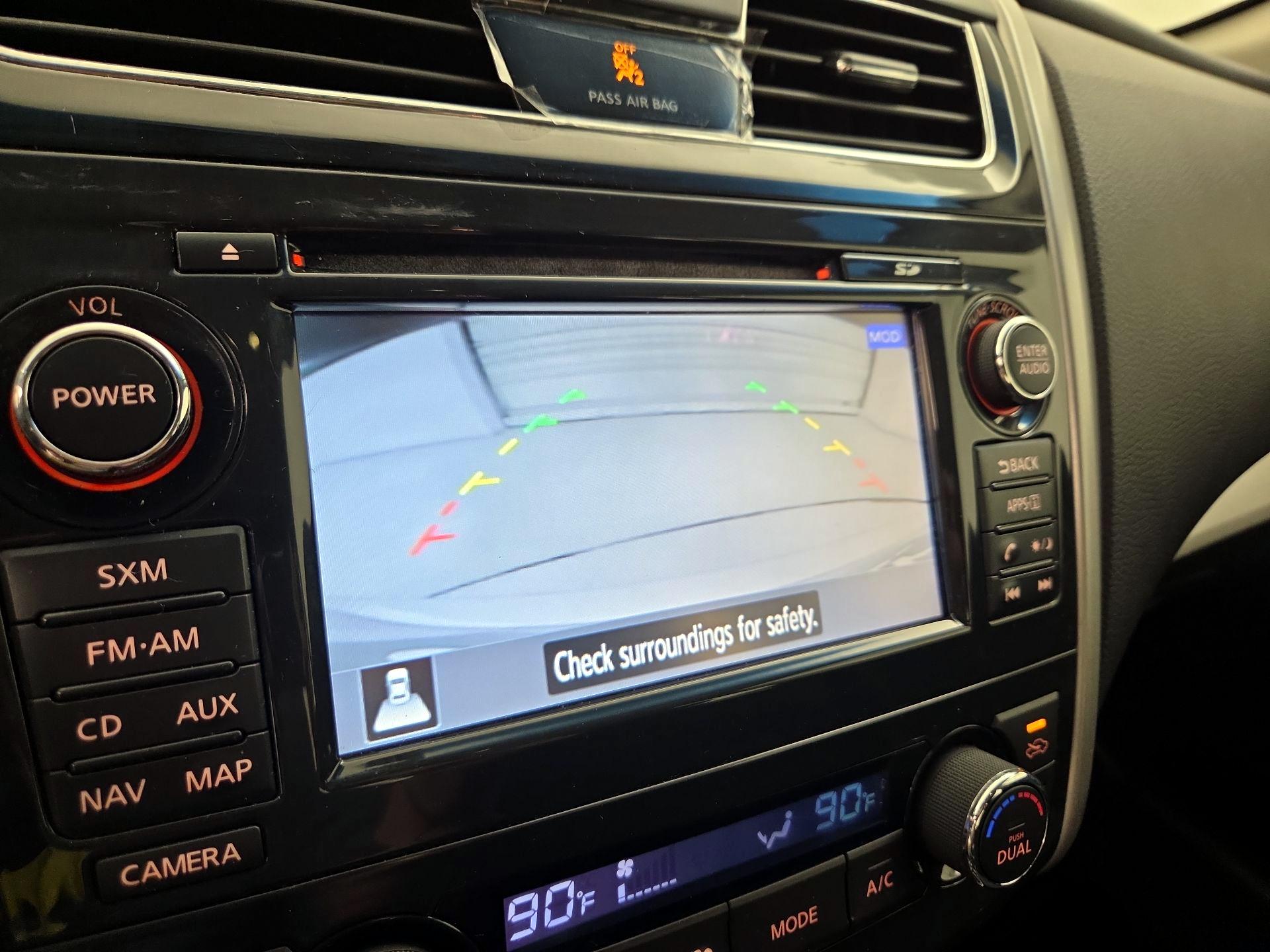 Thumbnail: 2015 Nissan Altima - 15