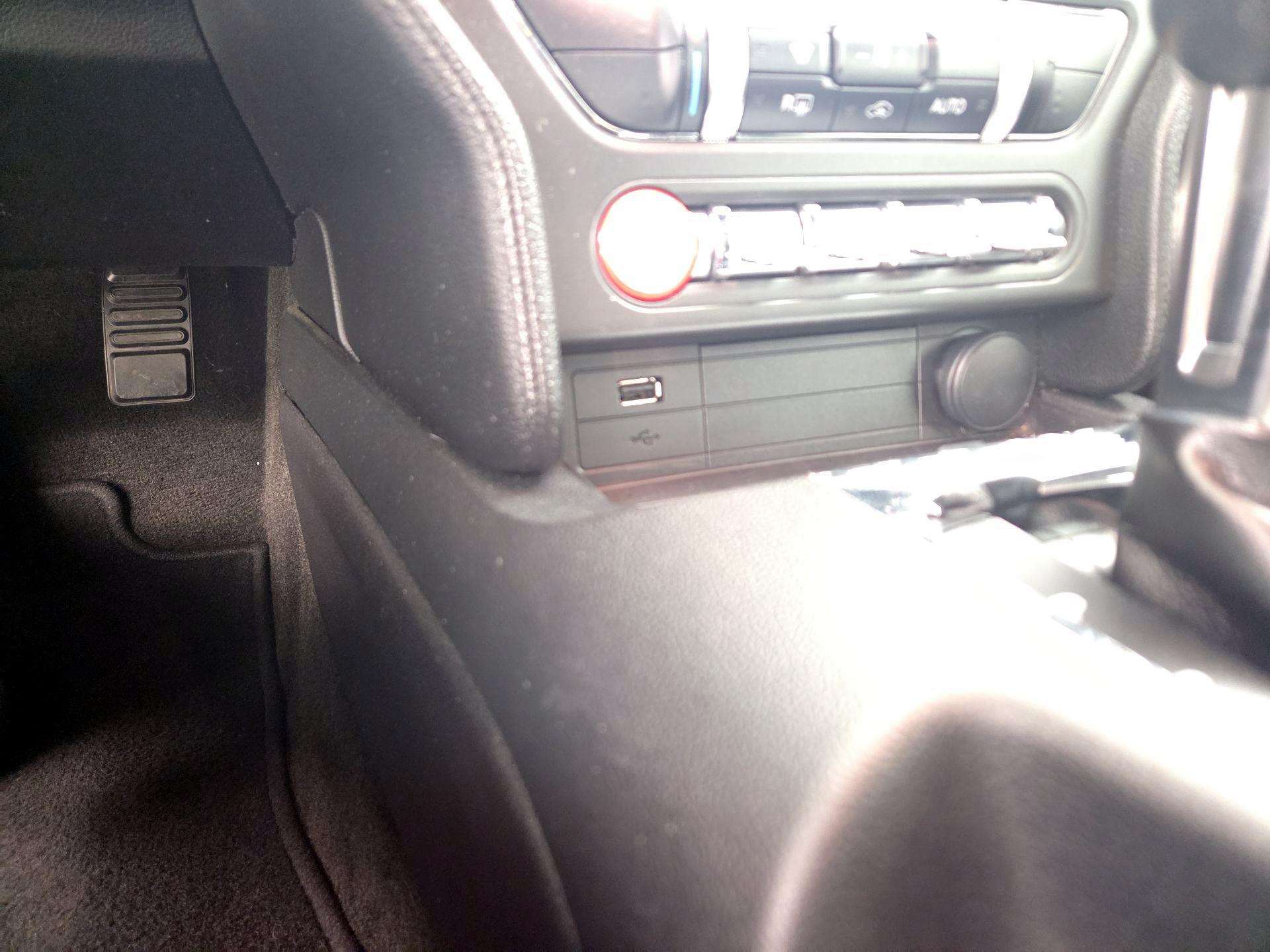 Thumbnail: 2015 Ford Mustang - 18