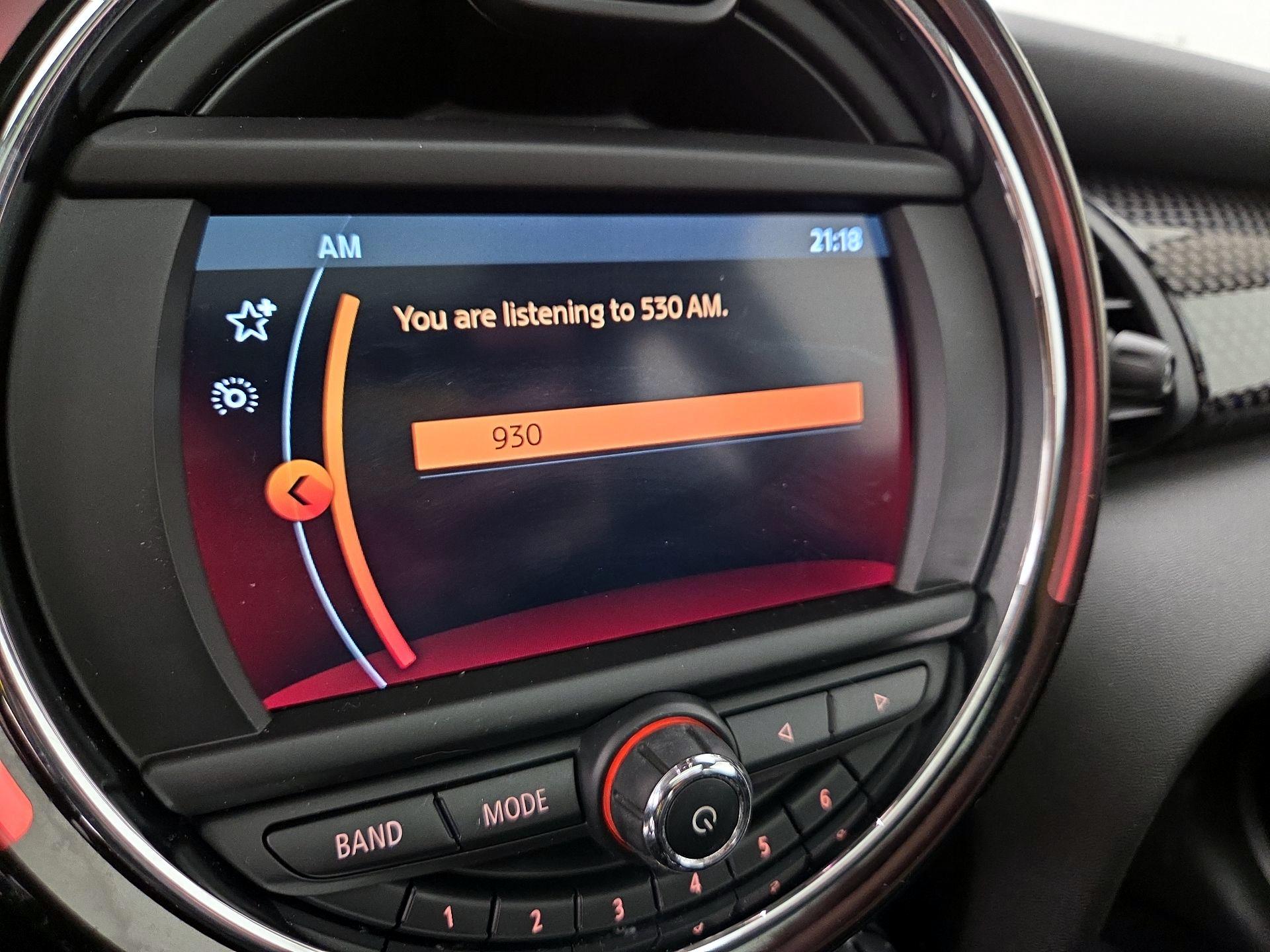 Thumbnail: 2021 MINI Cooper Hardtop - 15