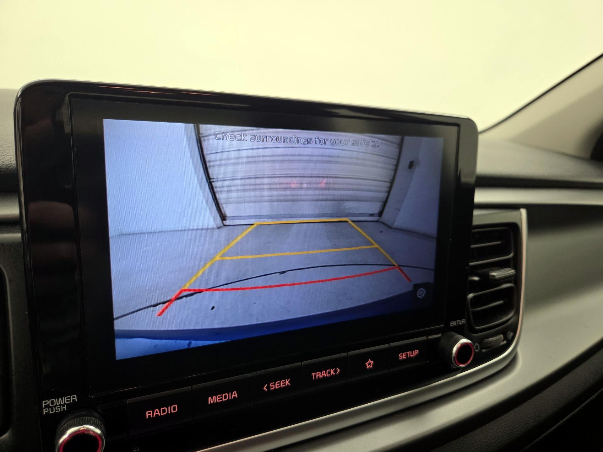 Thumbnail: 2021 Kia Rio - 14