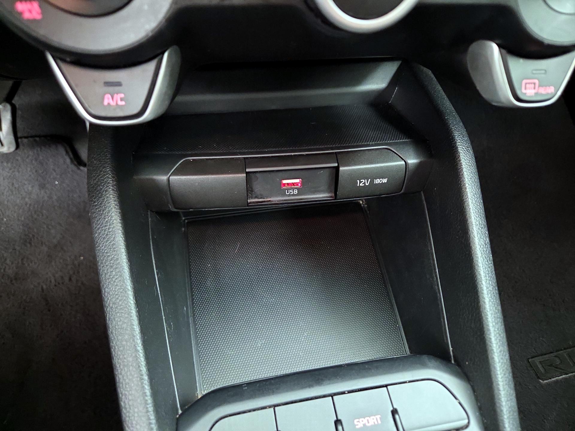 Thumbnail: 2021 Kia Rio - 18