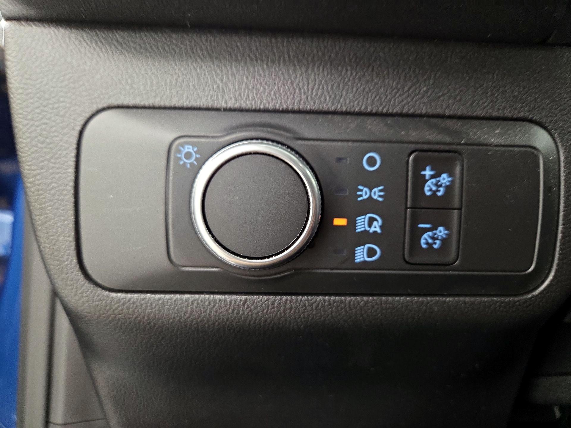 Thumbnail: 2022 Ford Escape - 13