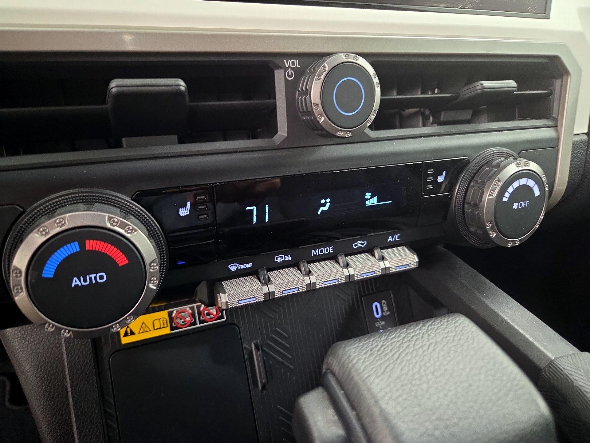 Thumbnail: 2024 Toyota Tacoma - 16