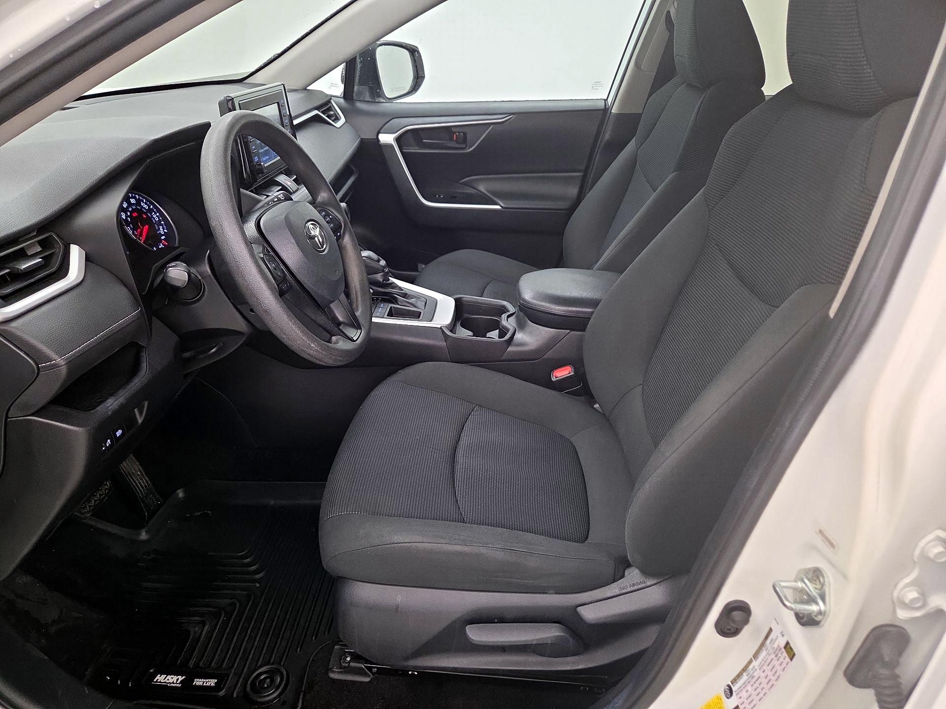 Thumbnail: 2021 Toyota RAV4 - 11