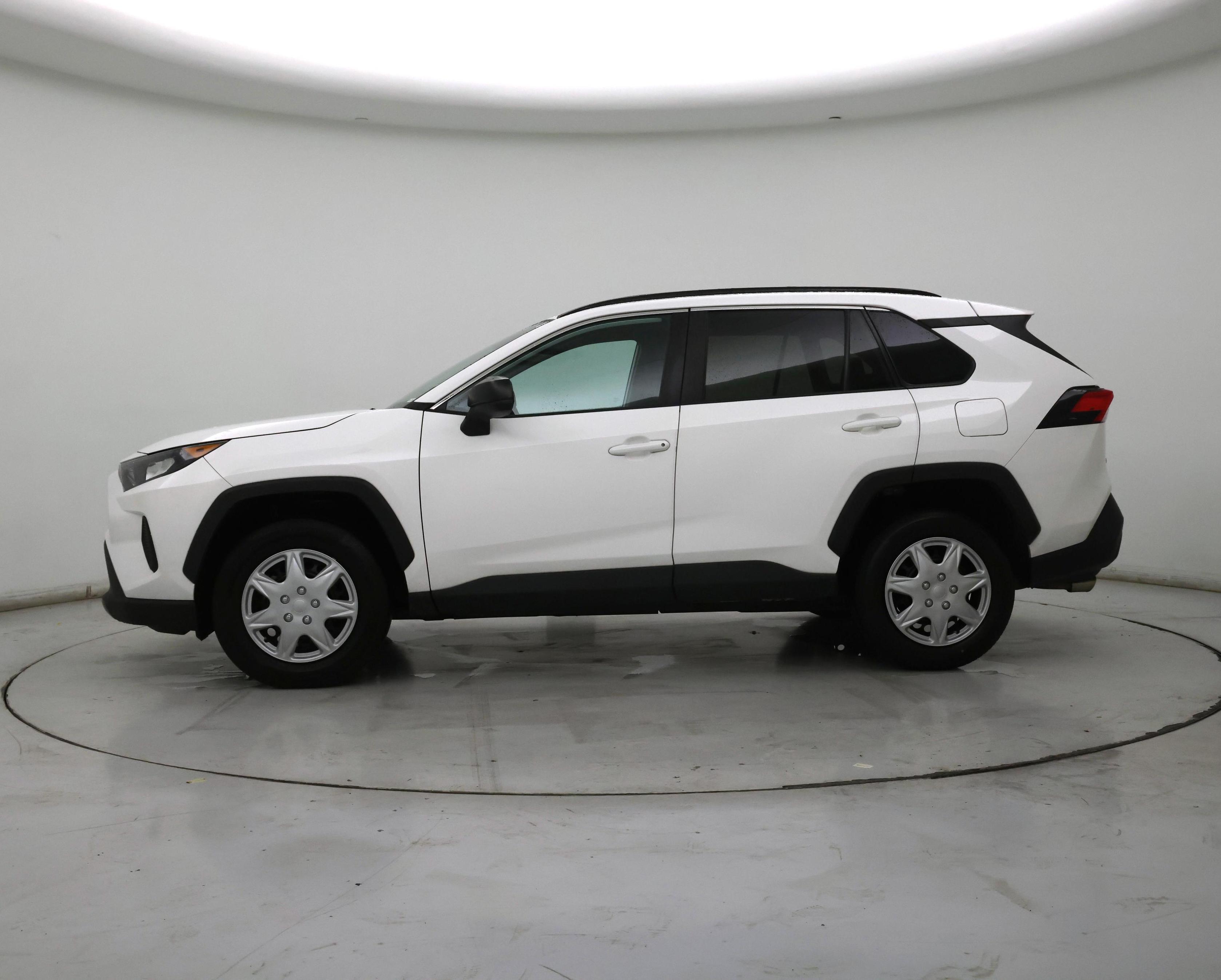 Thumbnail: 2021 Toyota RAV4 - 3