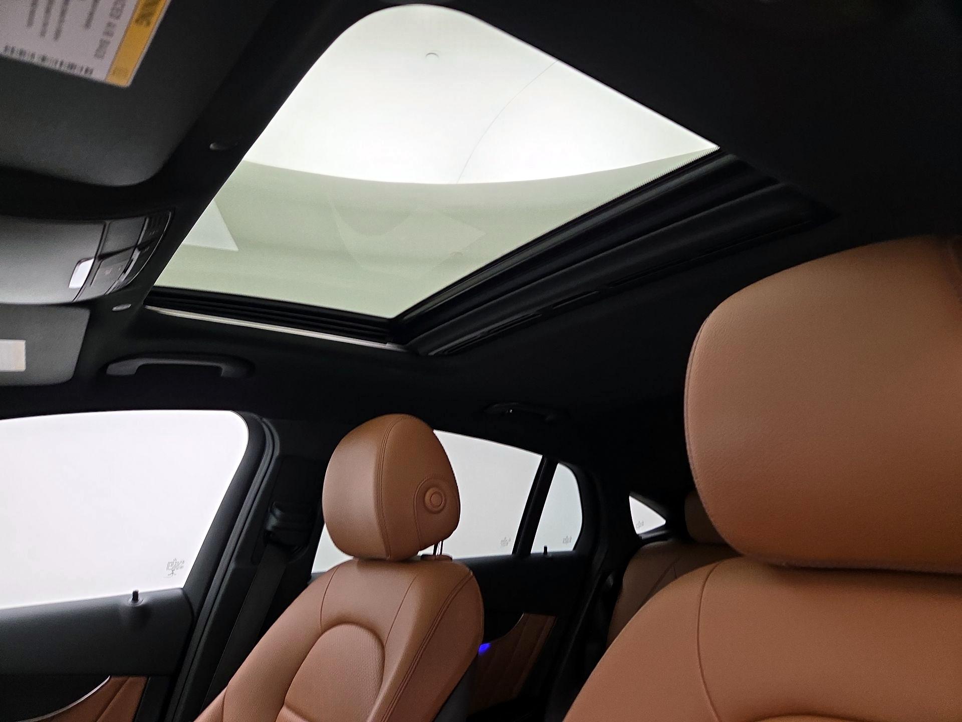 Thumbnail: 2021 Mercedes-Benz GLC - 19