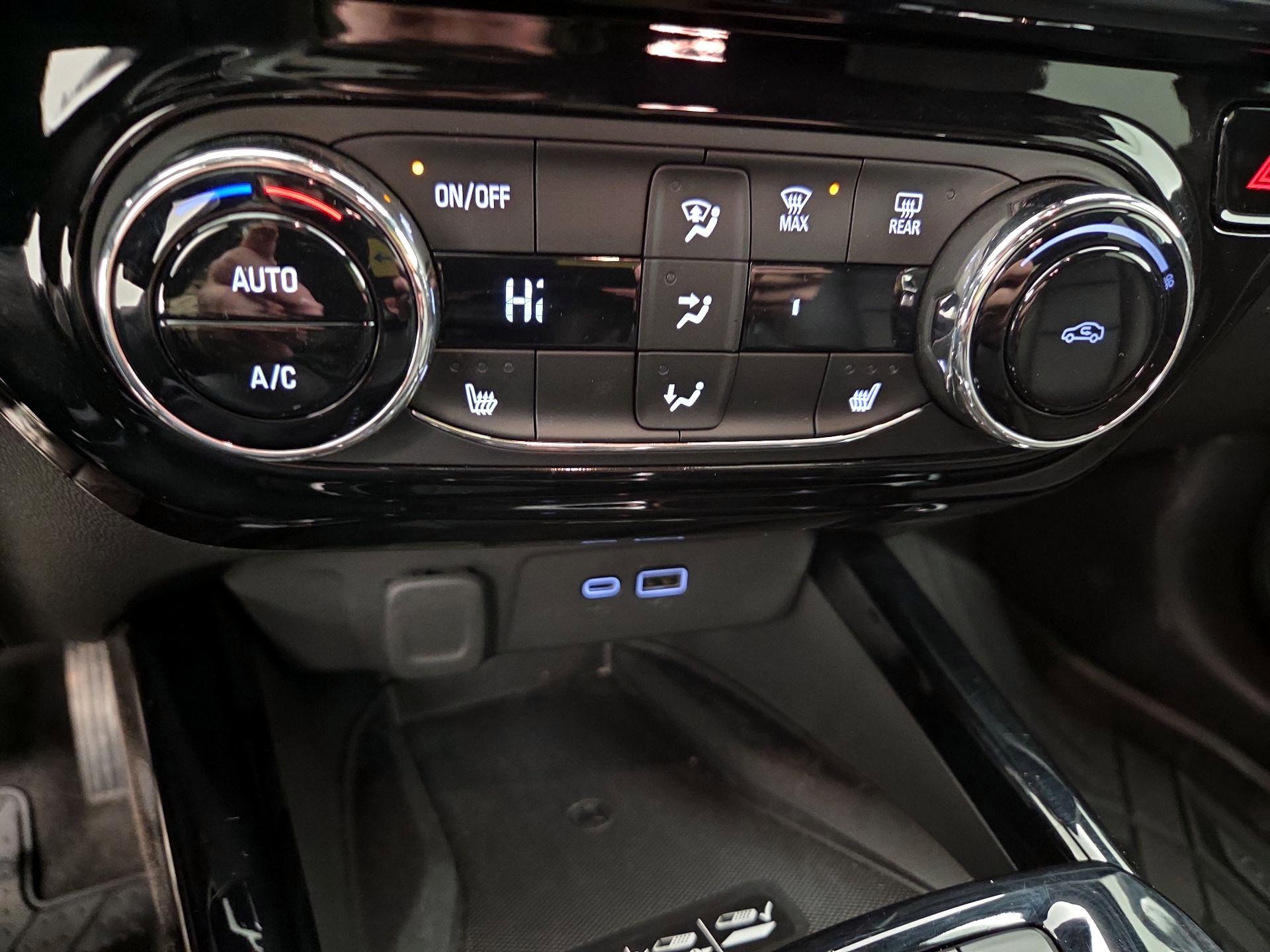 Thumbnail: 2025 Chevrolet Trax - 16