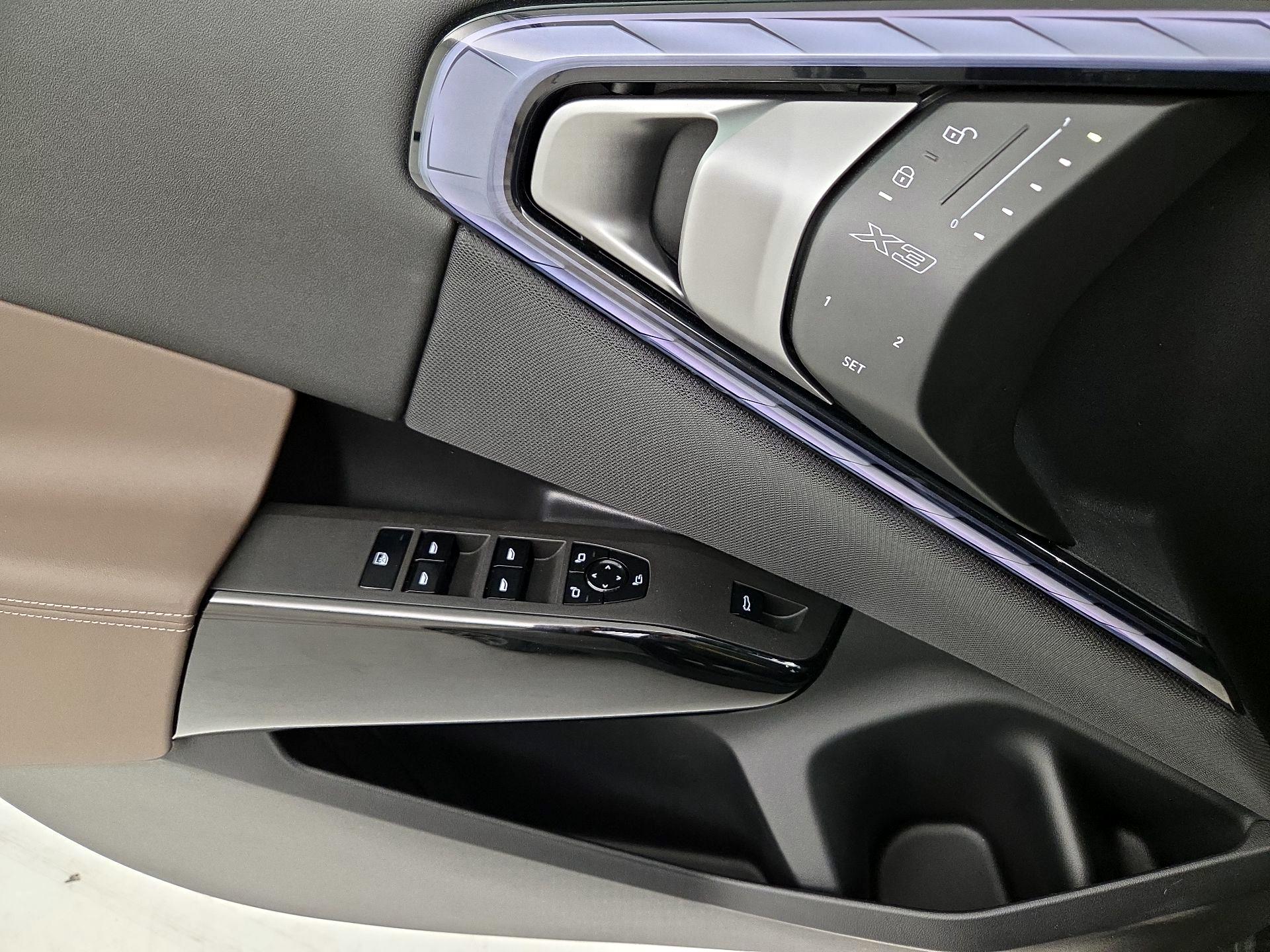 Thumbnail: 2026 BMW X3 - 12