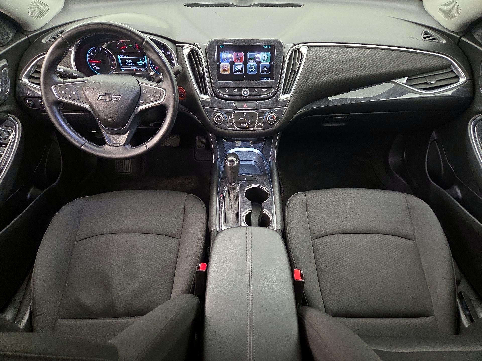 Thumbnail: 2018 Chevrolet Malibu - 9