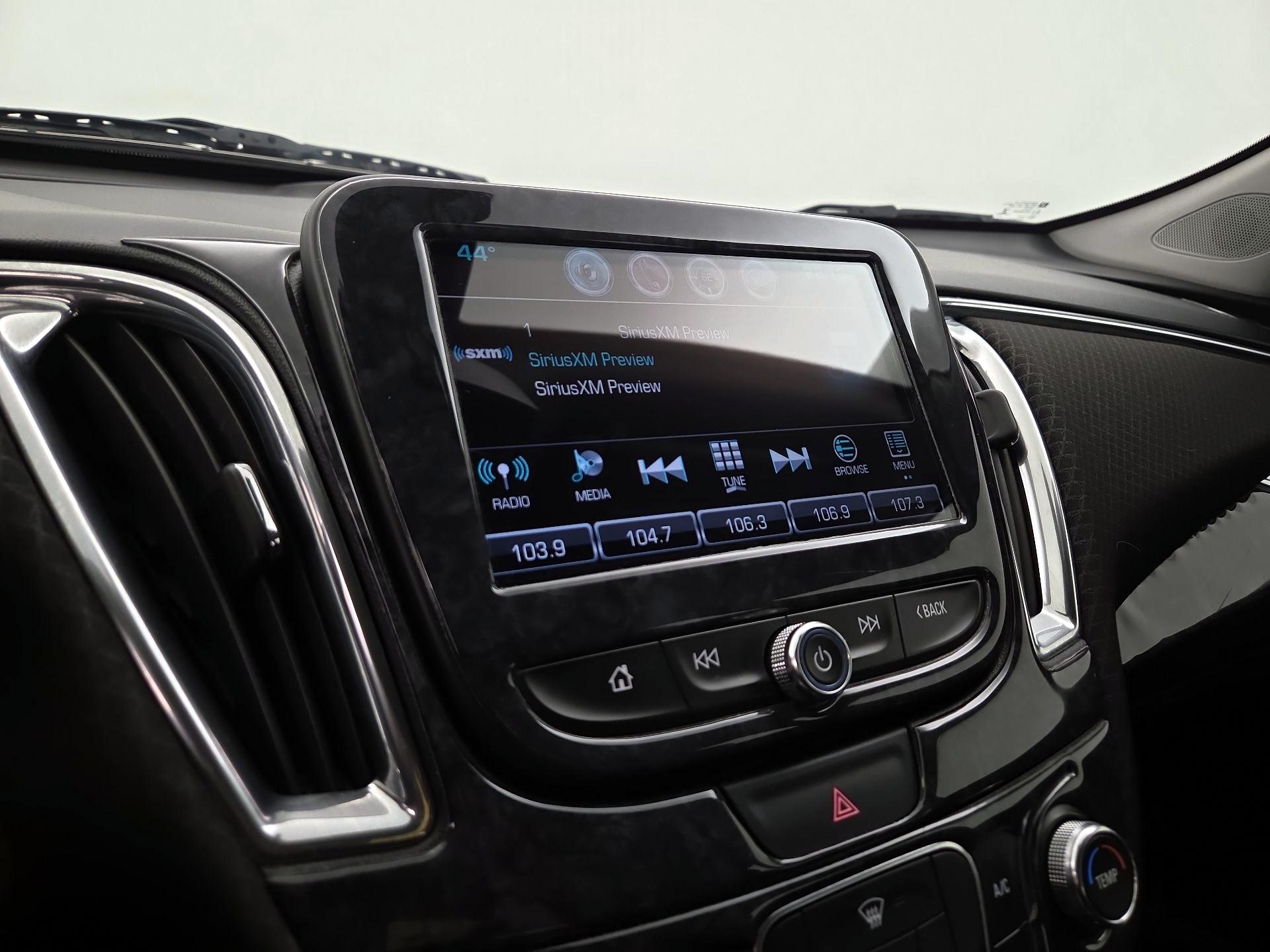 Thumbnail: 2018 Chevrolet Malibu - 15