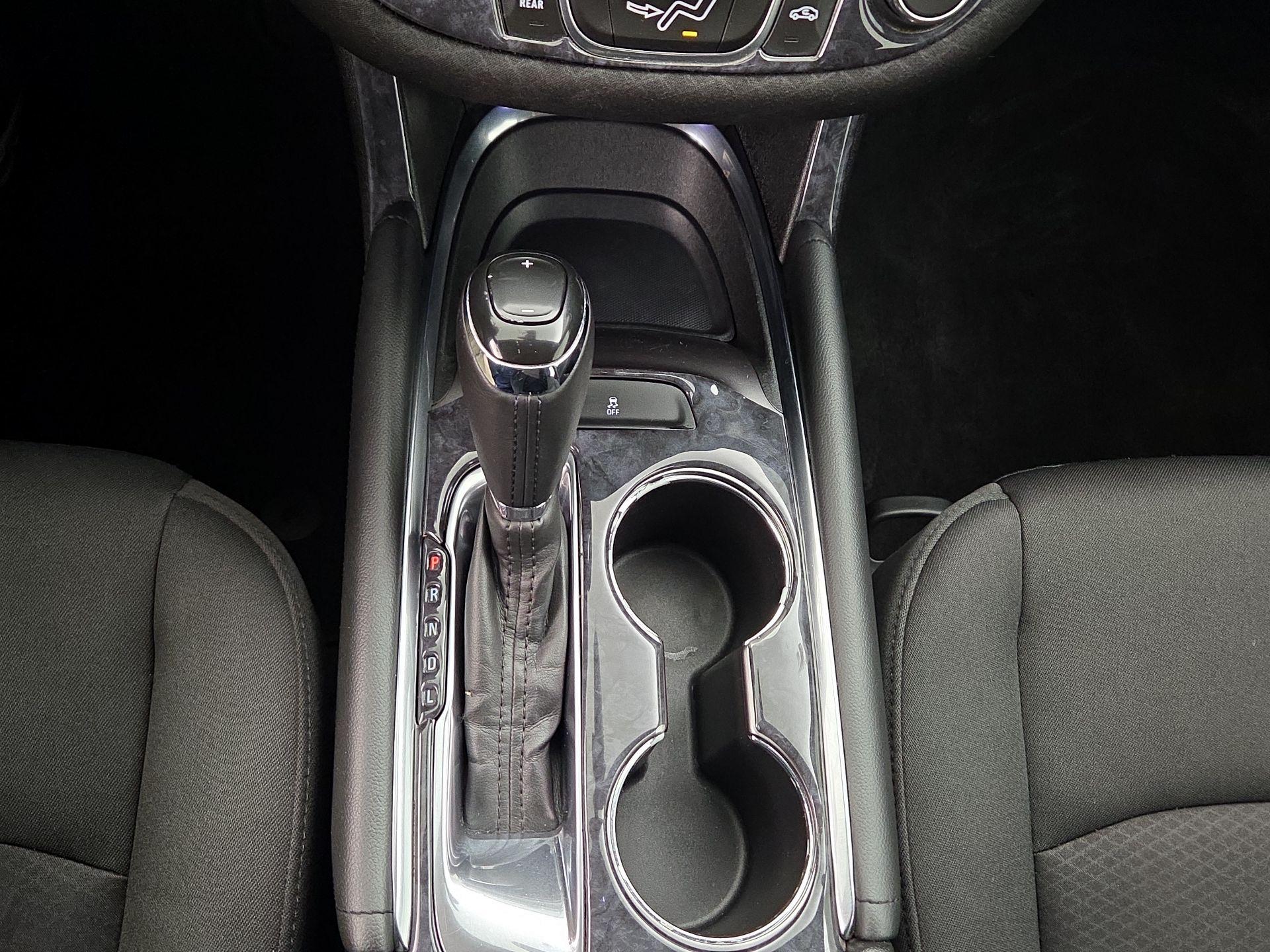 Thumbnail: 2018 Chevrolet Malibu - 17