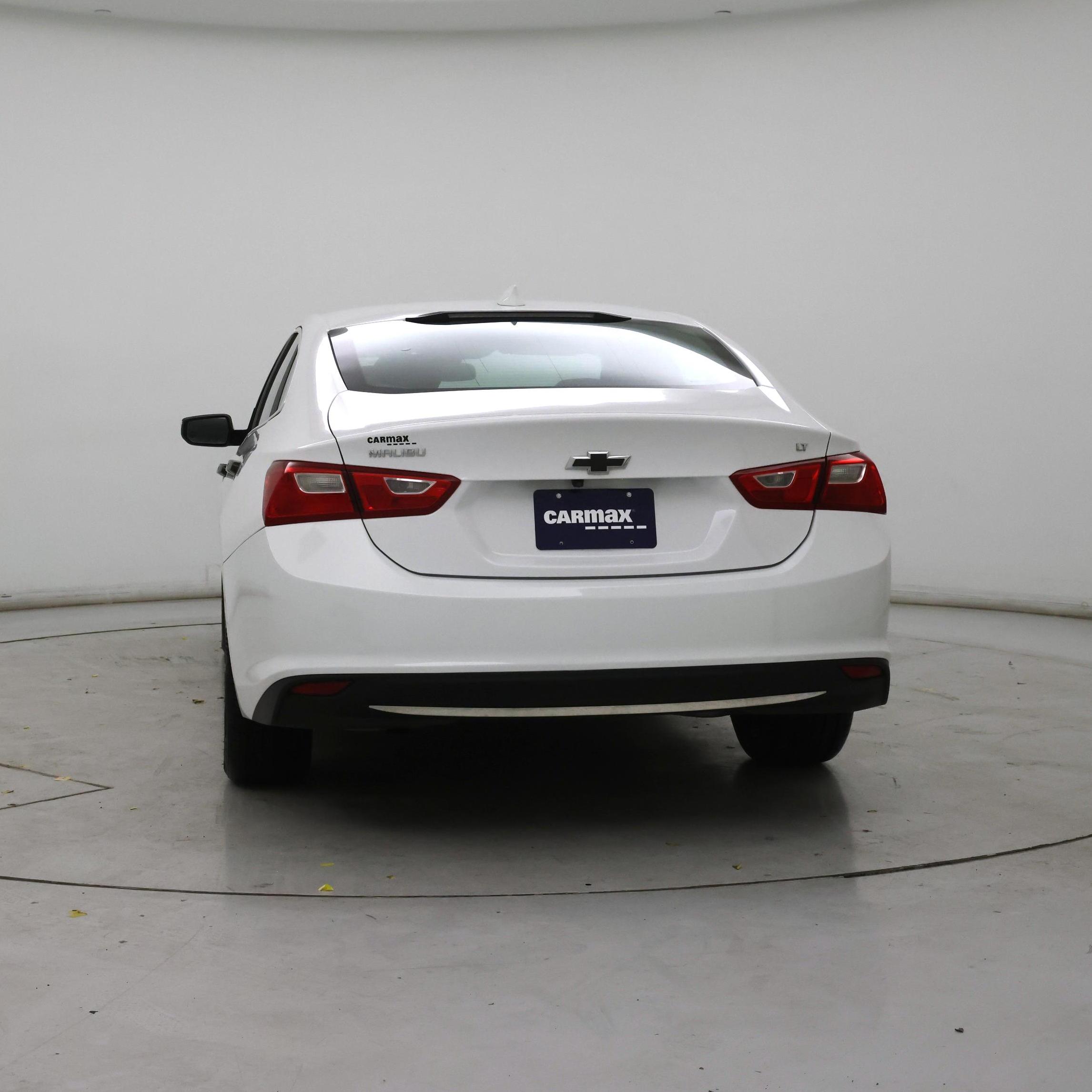 Thumbnail: 2018 Chevrolet Malibu - 6