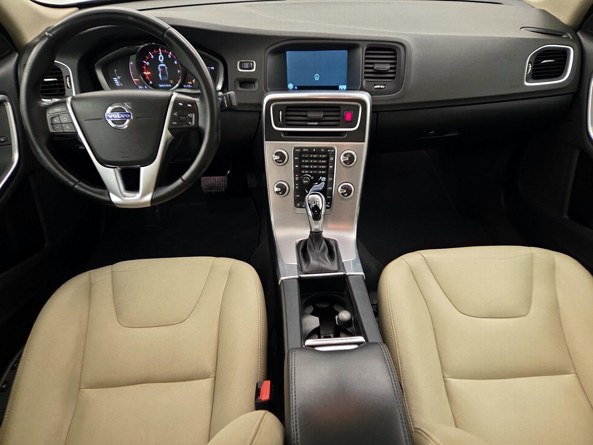 Thumbnail: 2017 Volvo S60 - 9