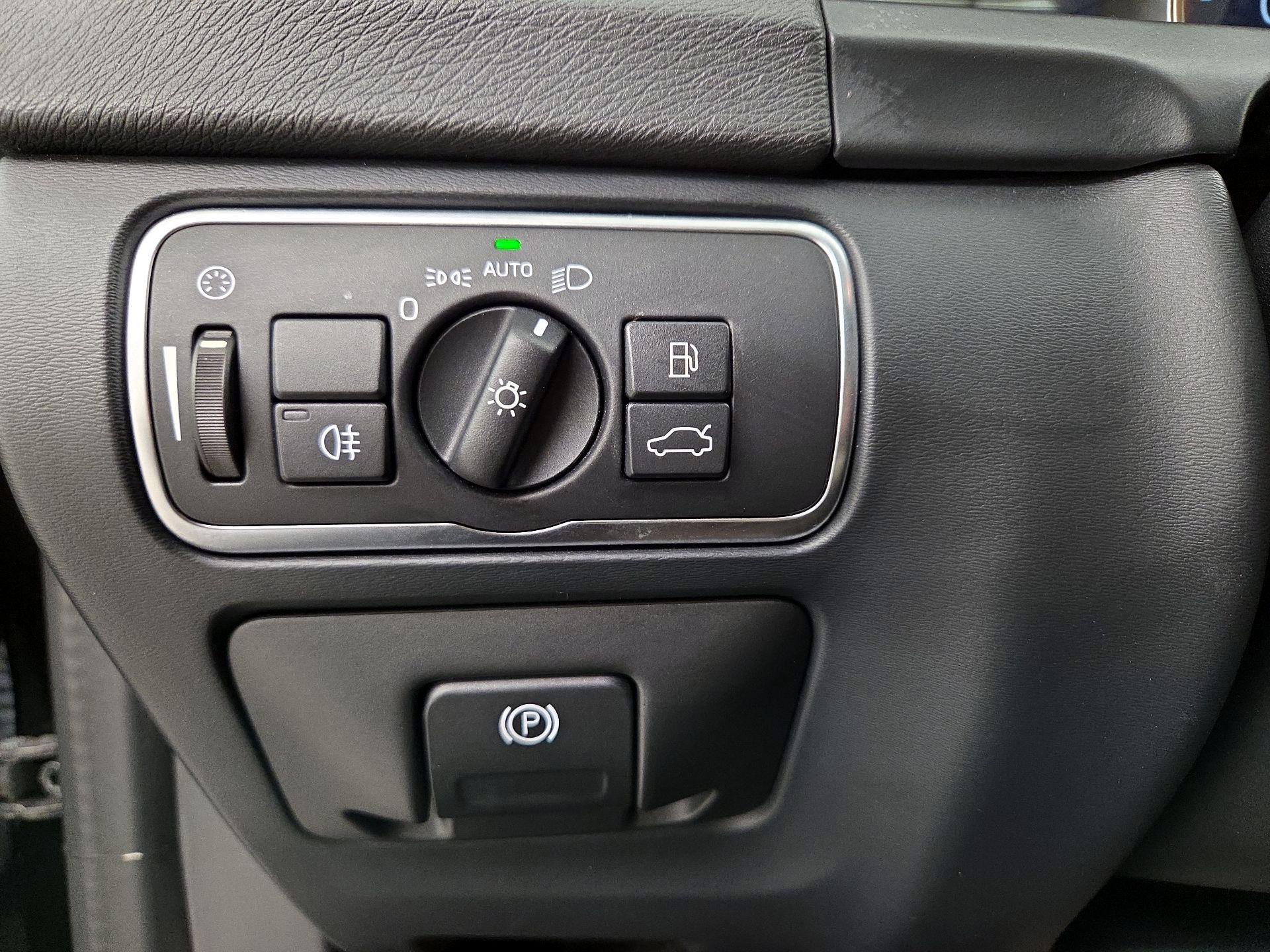 Thumbnail: 2017 Volvo S60 - 13