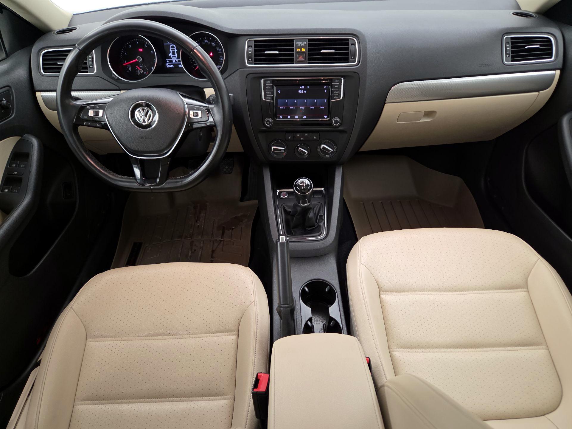 Thumbnail: 2018 Volkswagen Jetta - 9