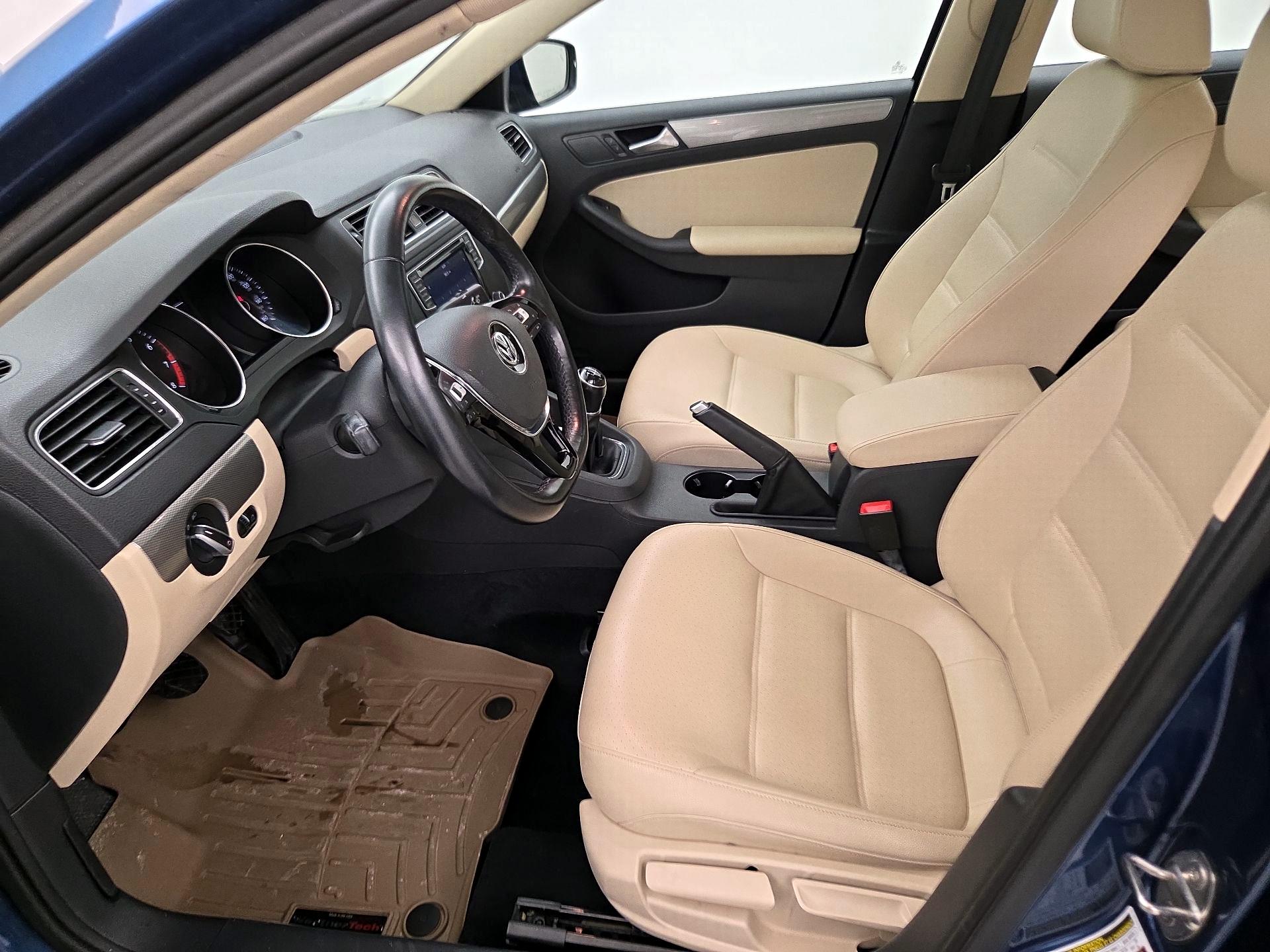 Thumbnail: 2018 Volkswagen Jetta - 11