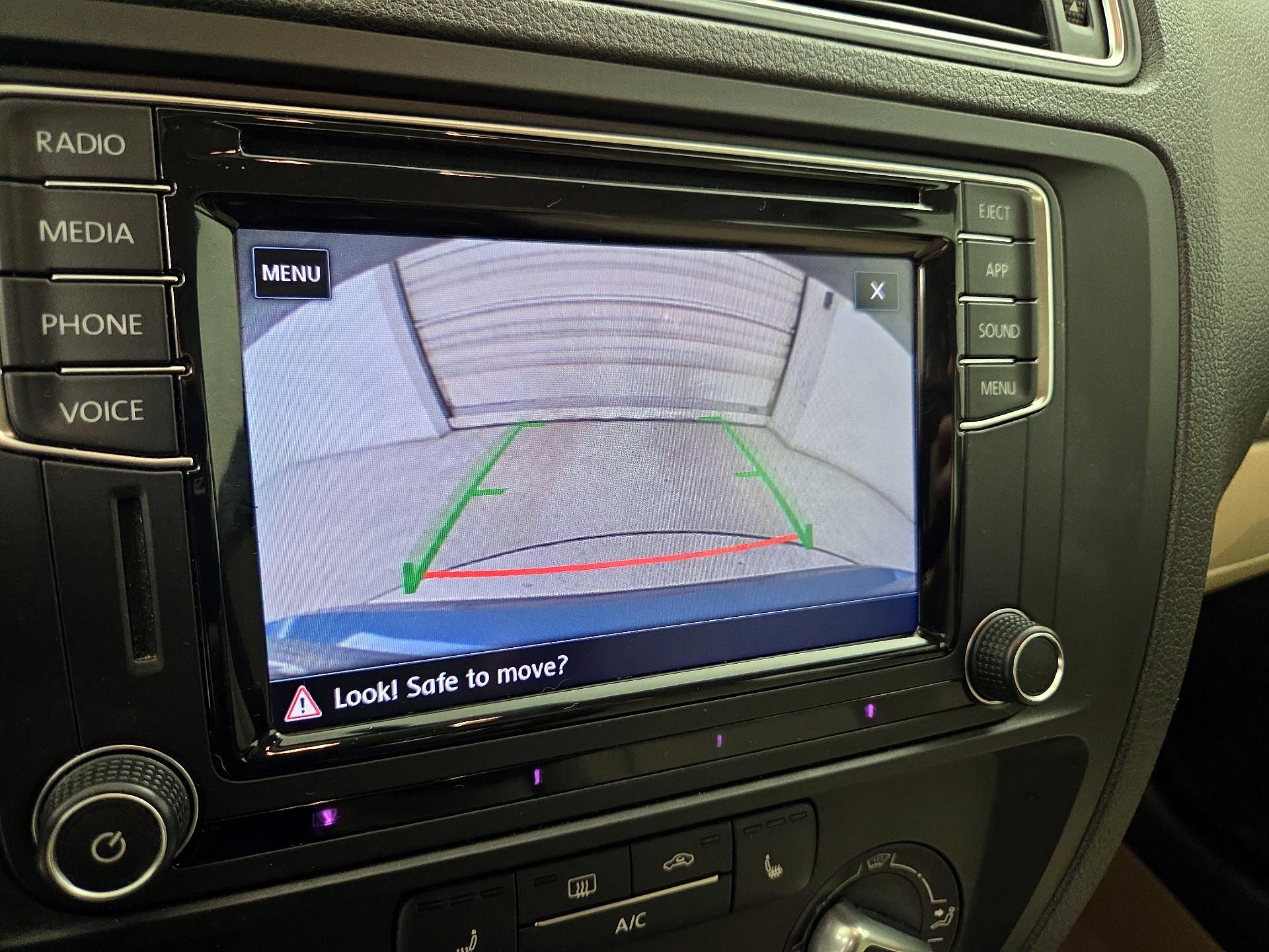 Thumbnail: 2018 Volkswagen Jetta - 14