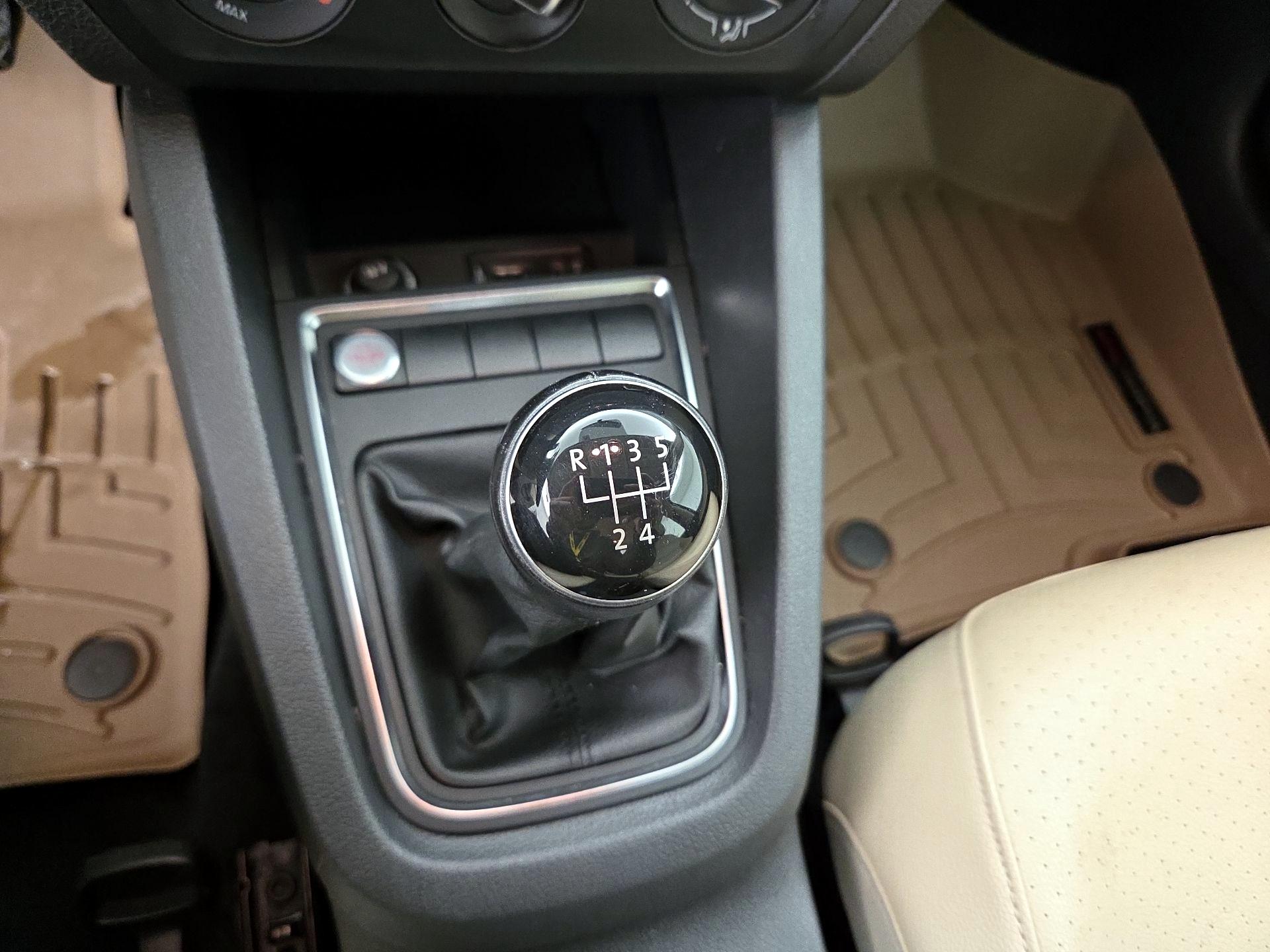 Thumbnail: 2018 Volkswagen Jetta - 17