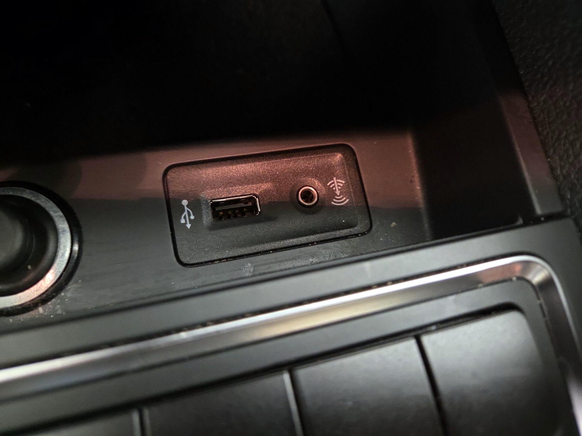 Thumbnail: 2018 Volkswagen Jetta - 18