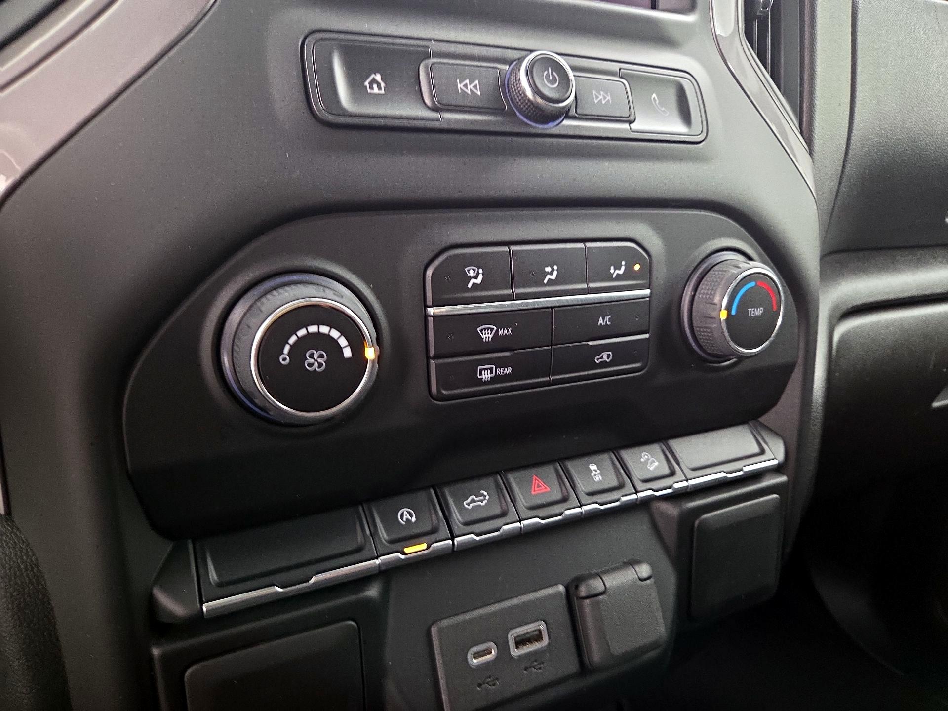 Thumbnail: 2022 Chevrolet Silverado 1500 - 16