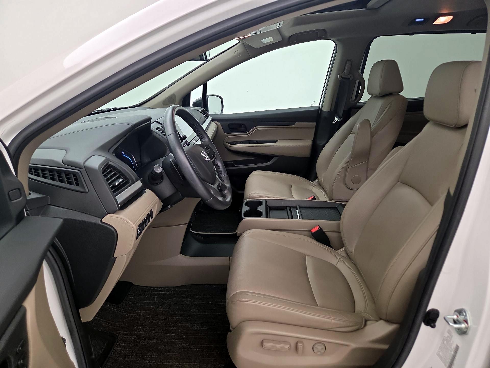 Thumbnail: 2023 Honda Odyssey - 11