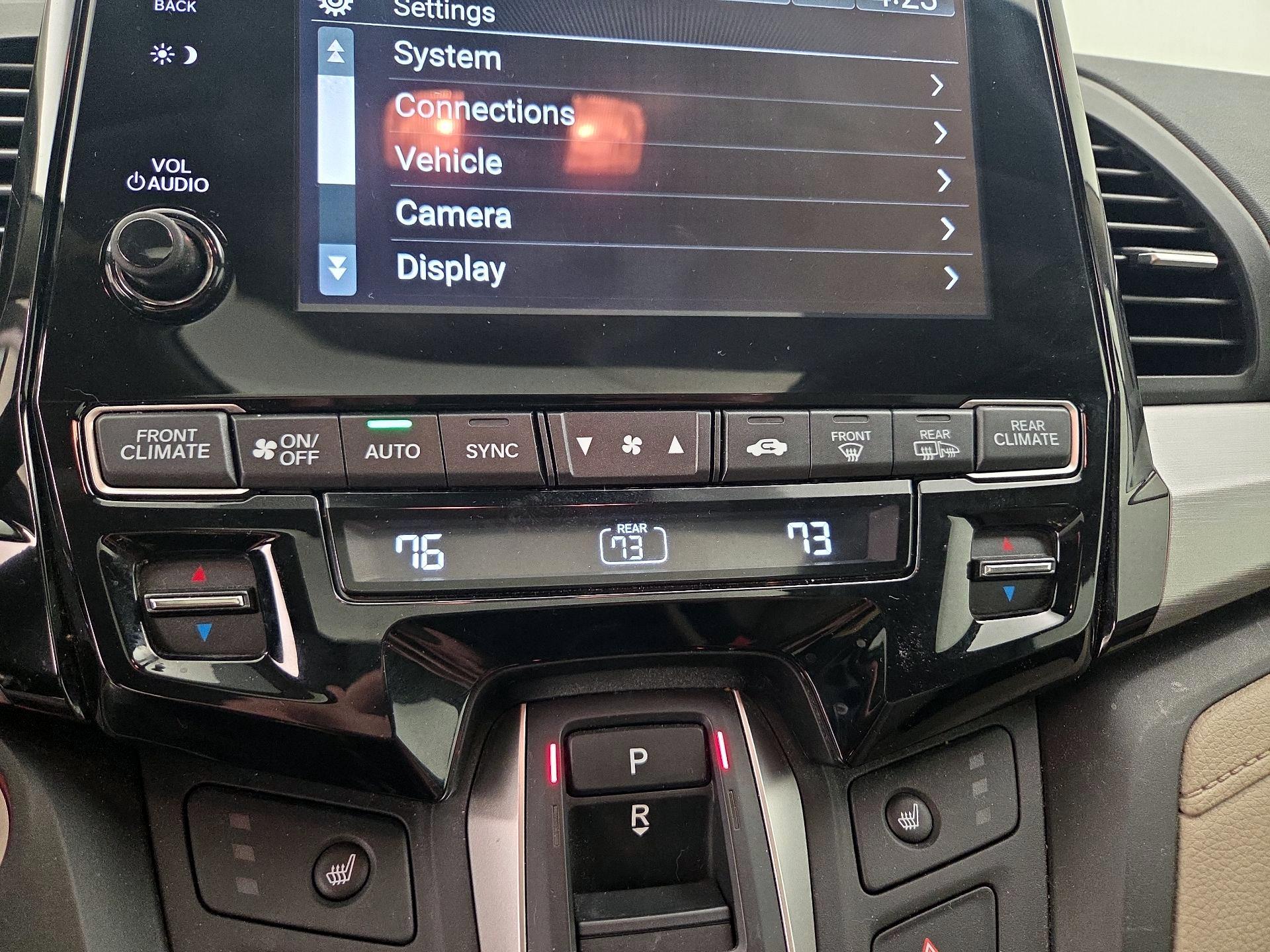 Thumbnail: 2023 Honda Odyssey - 16