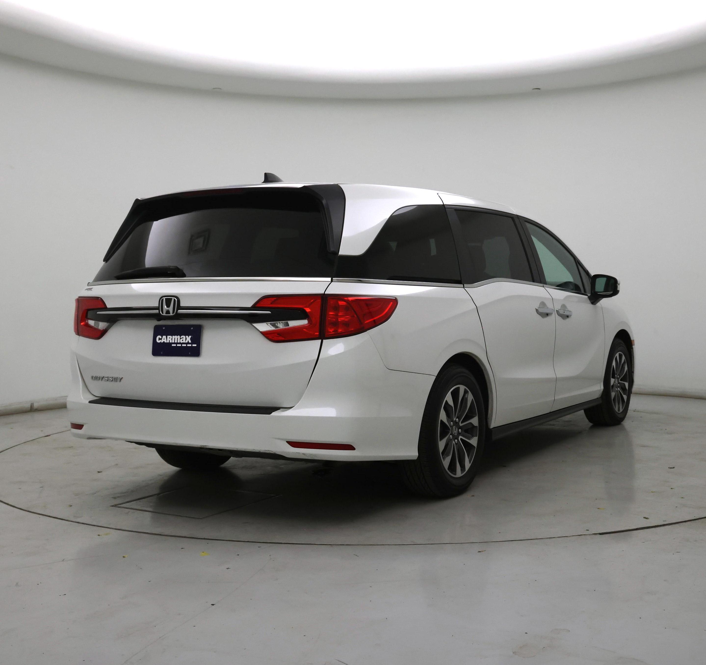 Thumbnail: 2023 Honda Odyssey - 8