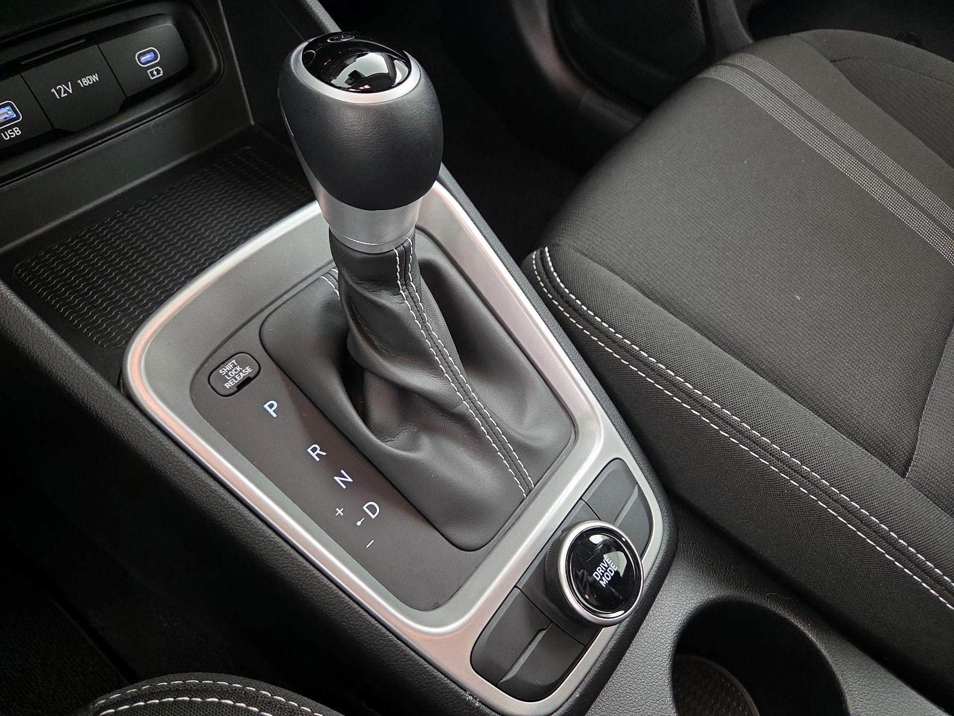 Thumbnail: 2024 Hyundai Venue - 17