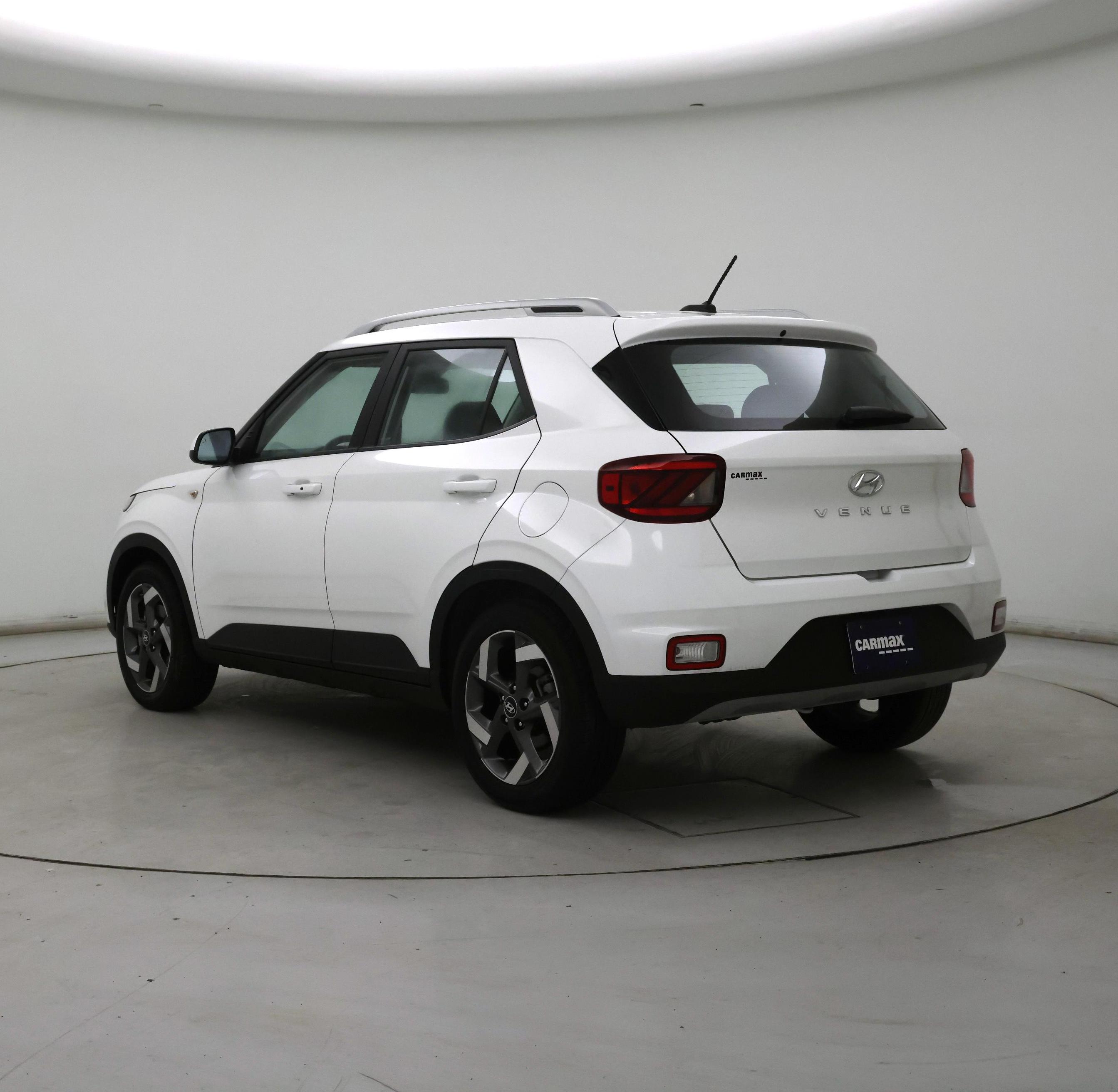 Thumbnail: 2024 Hyundai Venue - 2