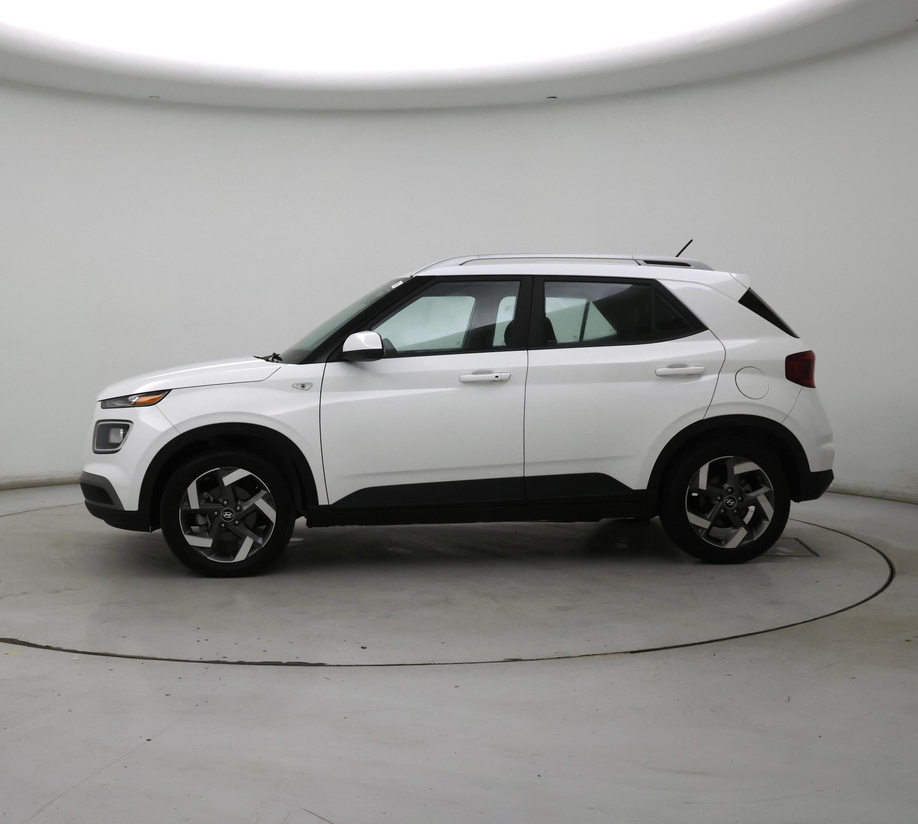 Thumbnail: 2024 Hyundai Venue - 3