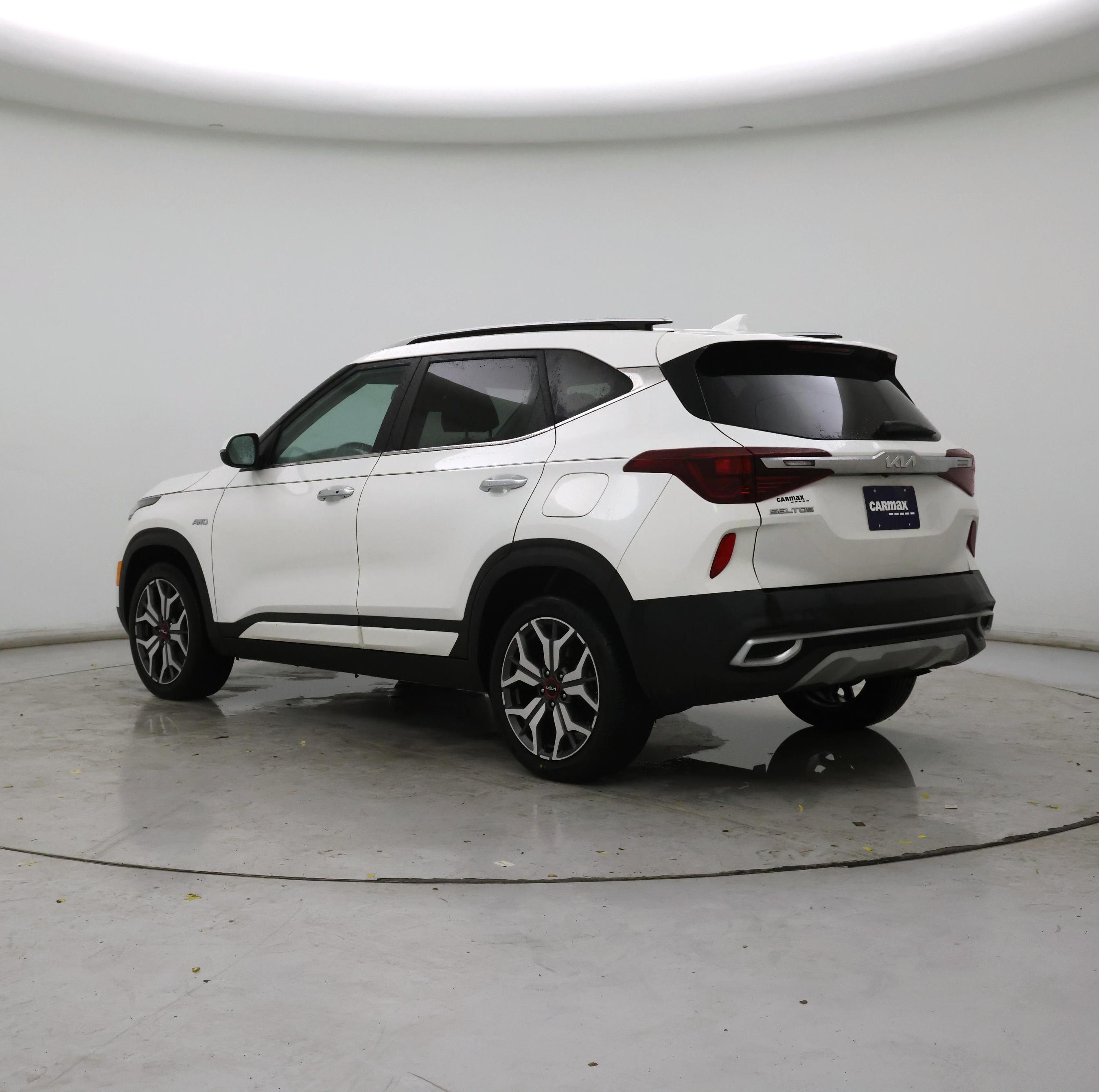 Thumbnail: 2022 Kia Seltos - 2