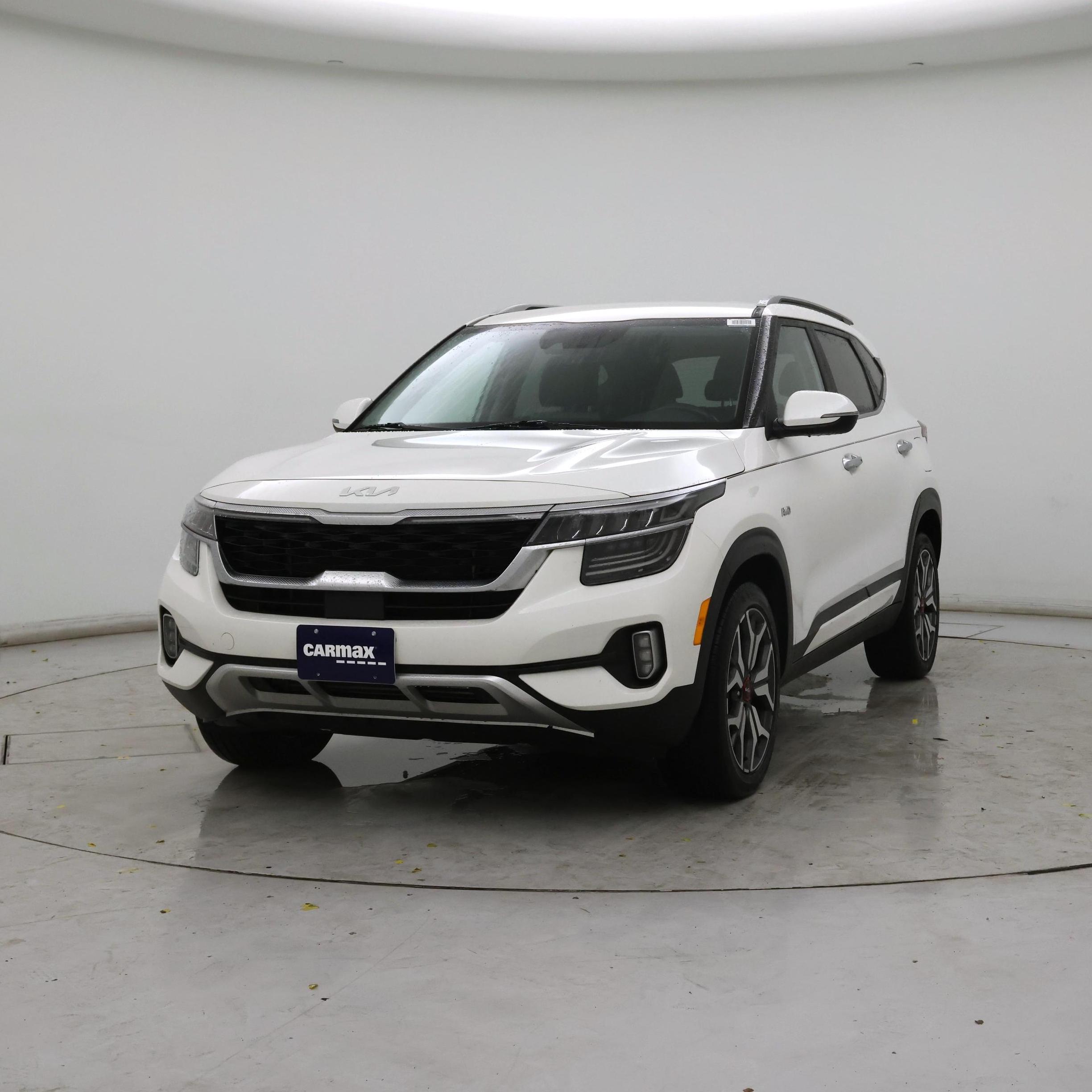 Thumbnail: 2022 Kia Seltos - 4