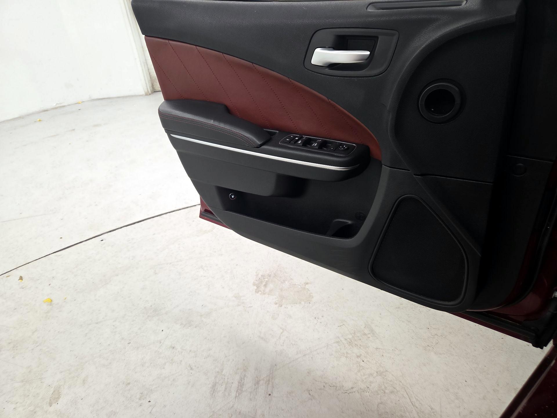 Thumbnail: 2018 Dodge Charger - 12