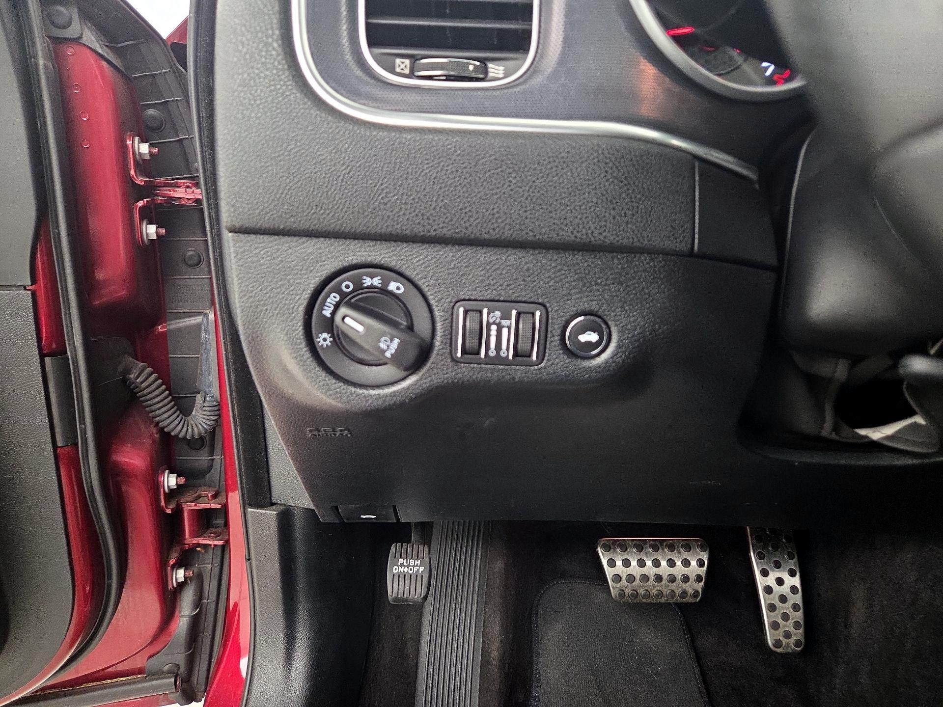 Thumbnail: 2018 Dodge Charger - 13