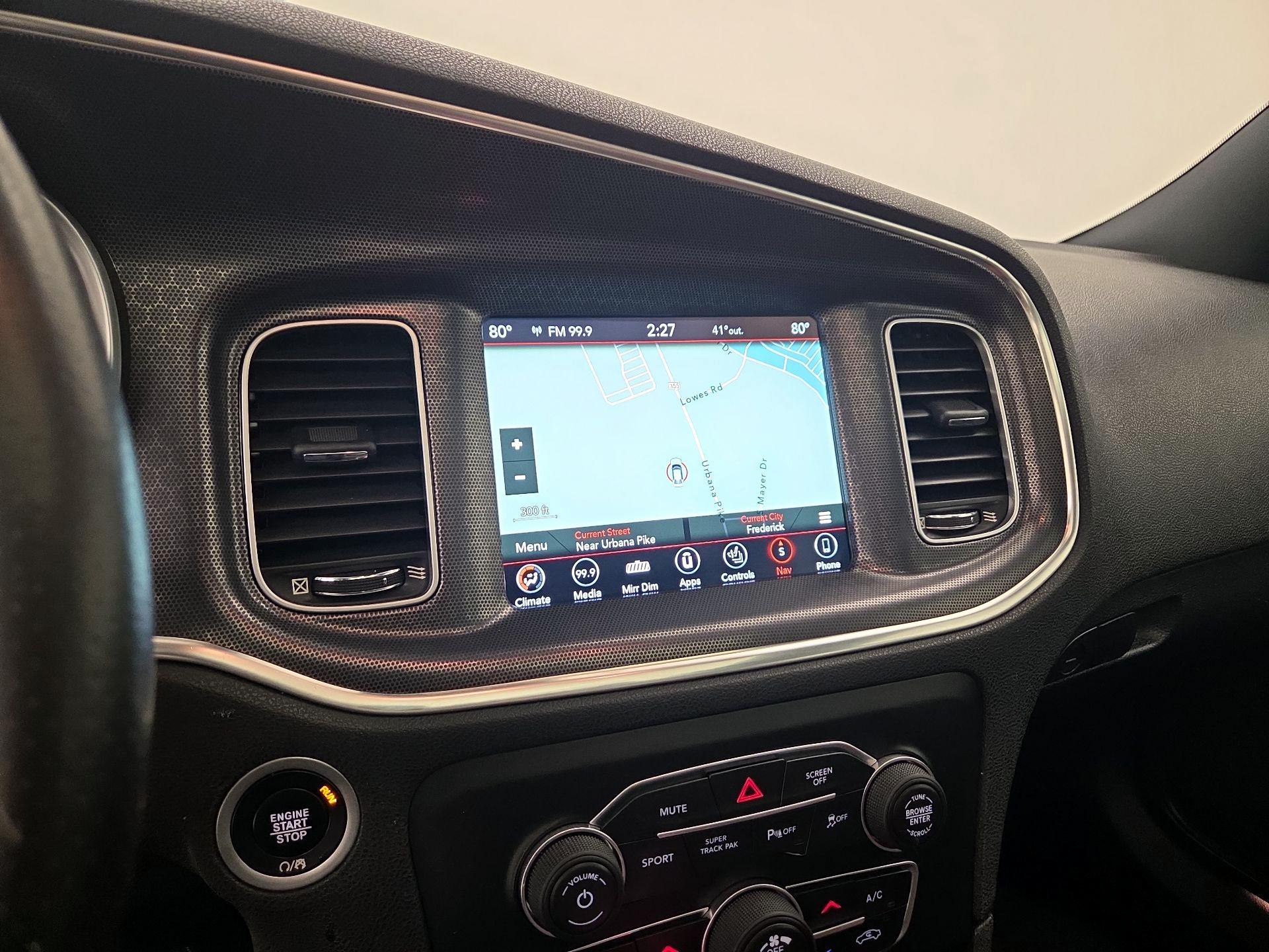 Thumbnail: 2018 Dodge Charger - 14