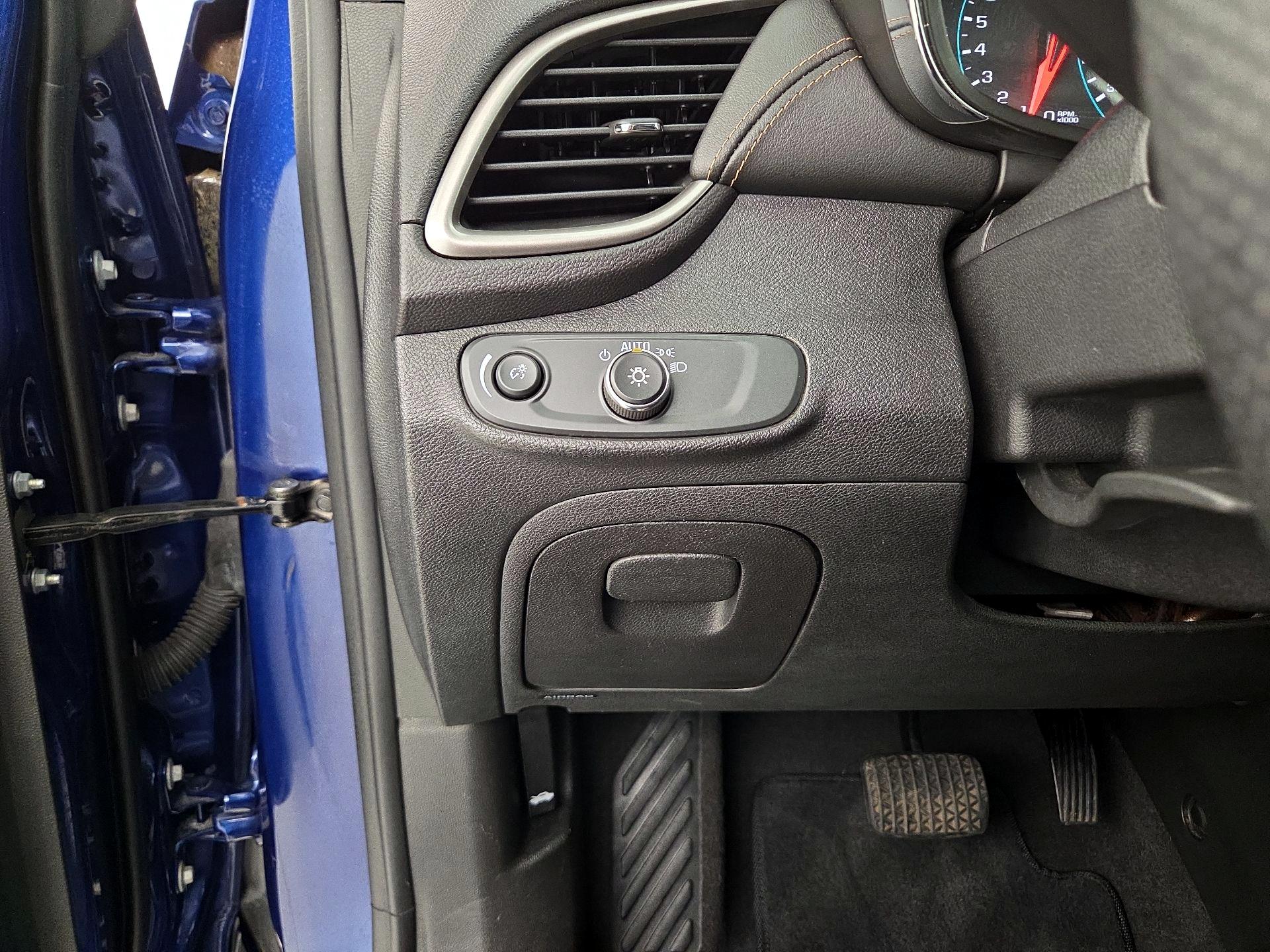 Thumbnail: 2017 Chevrolet Trax - 13