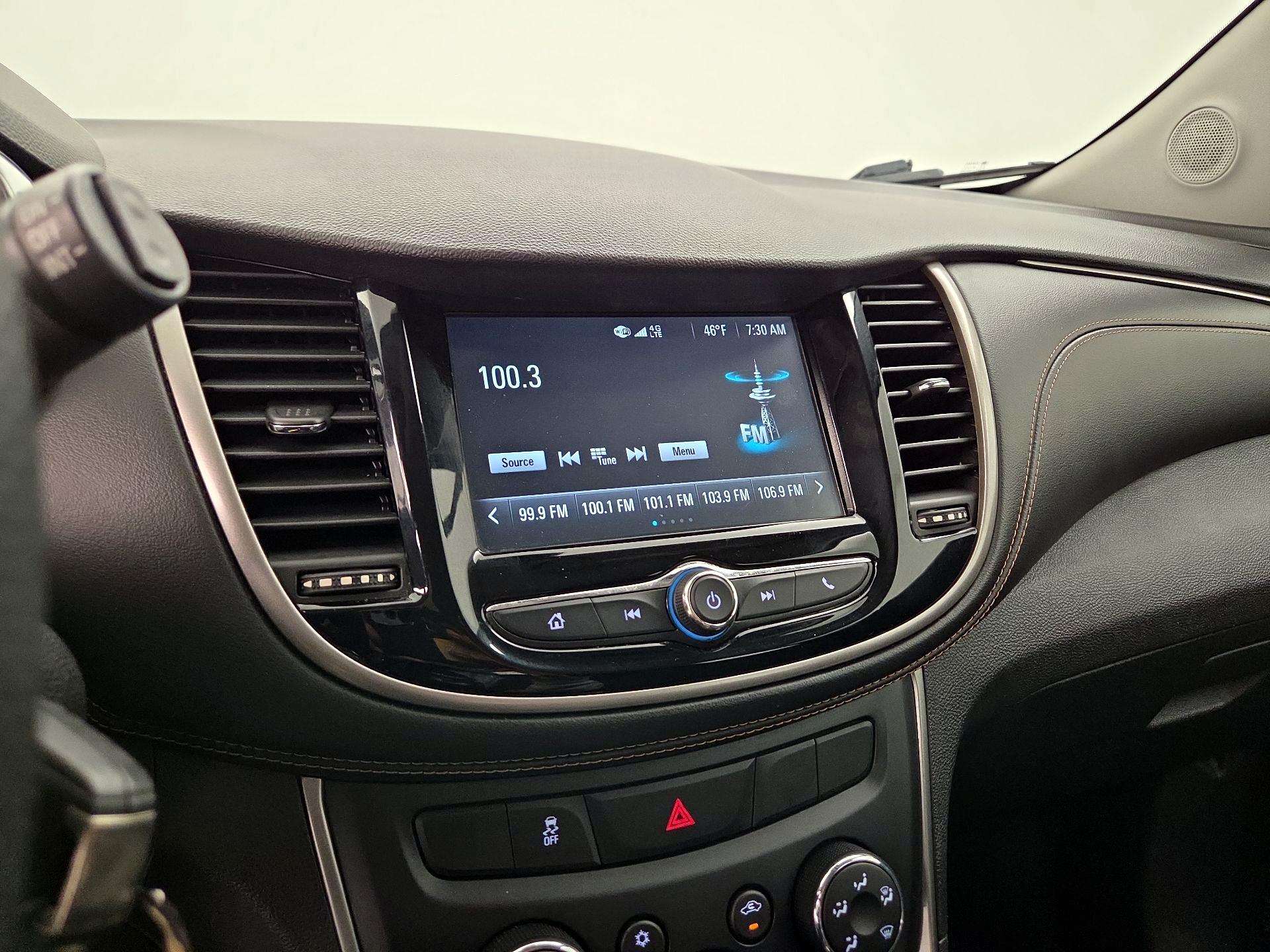 Thumbnail: 2017 Chevrolet Trax - 15